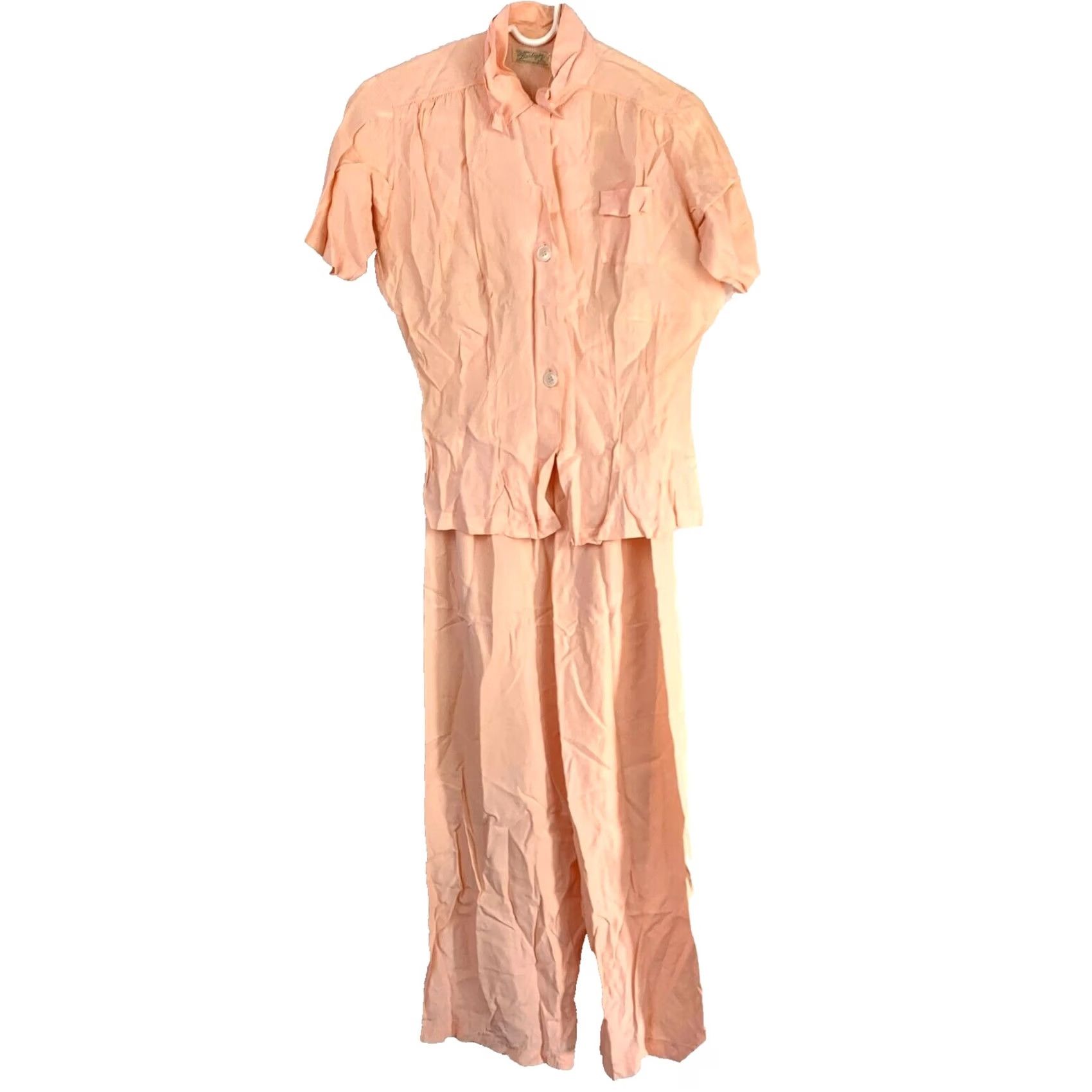 Vintage Vintage Barbizon Peach Rayon Pajamas Set with High Waist Pants Shirt 36" Chest 18" Waist 14" Rayon Outfit/Set Womens Size XL / US 12-14 / IT 48-50 - 2 Thumbnail