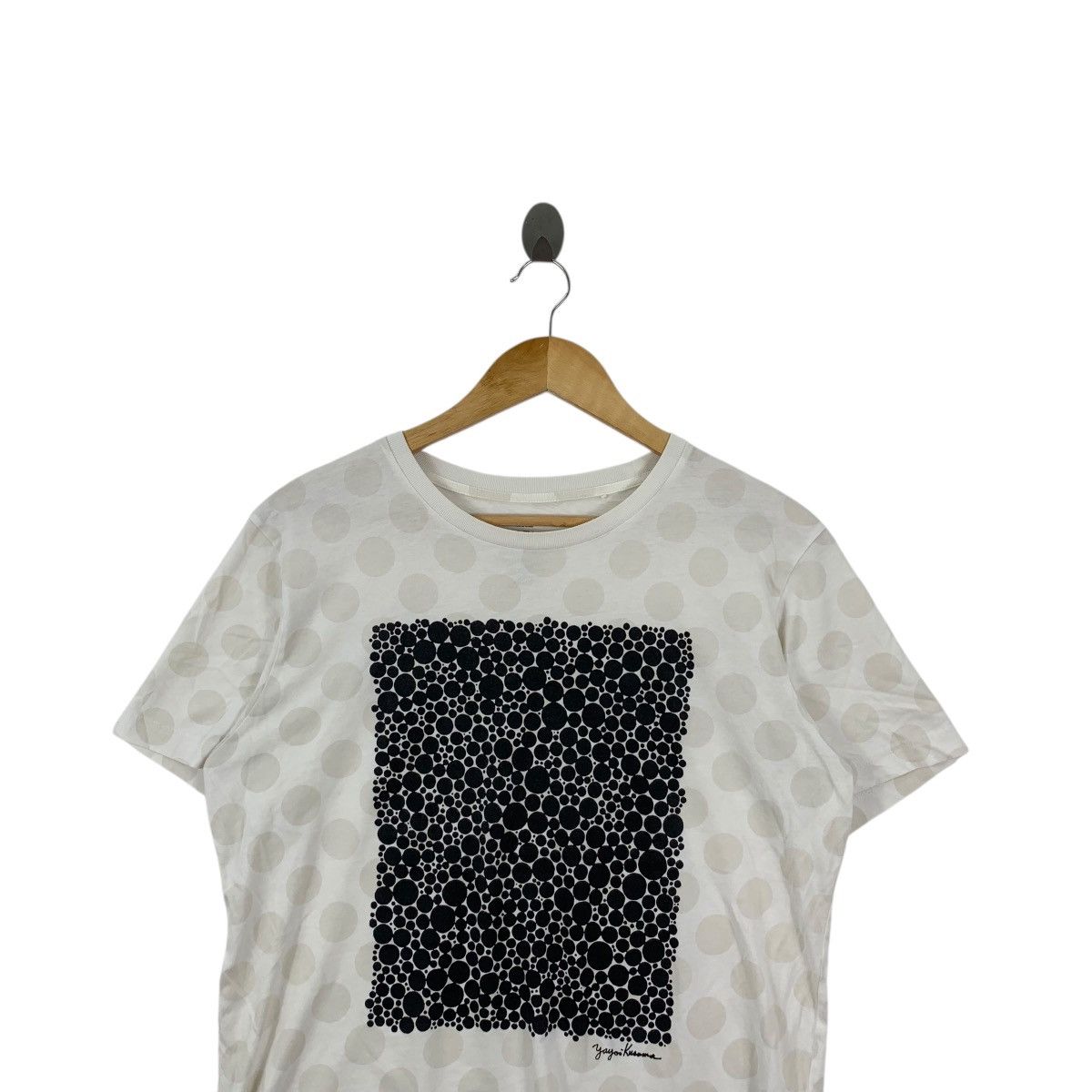 Uniqlo UNIQLO x YAYOI KUSAMA Avant Garde Artist Collection Tee Size M / US 6-8 / IT 42-44 - 2 Thumbnail