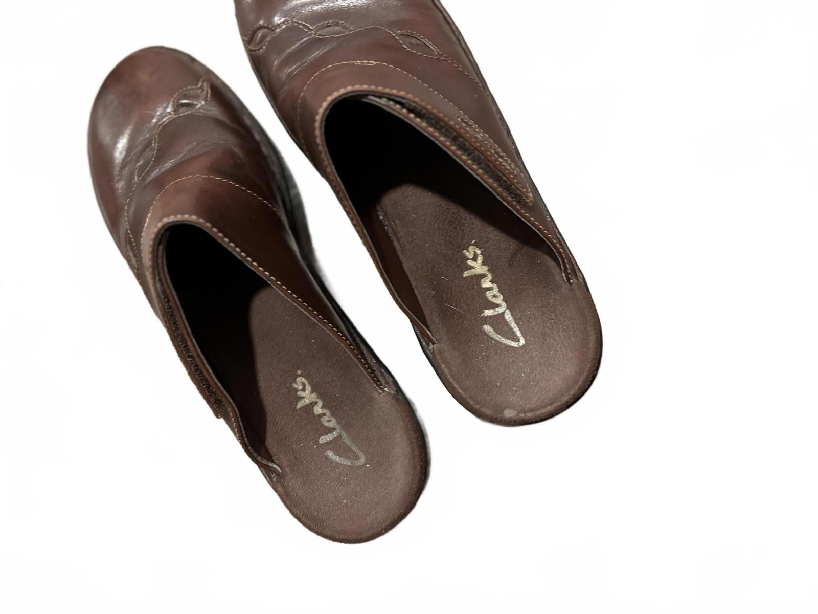 Clarks Clarks Brown Leather Women's Slip-On Shoe Clogs sz 7 Size US 7 / IT 37 - 3 Thumbnail