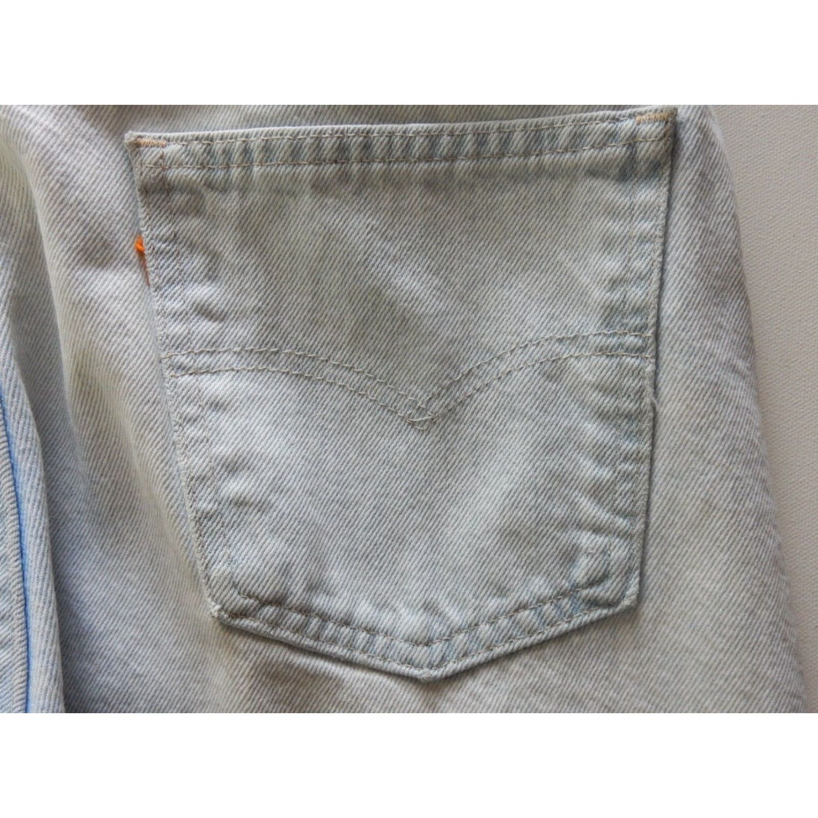 Levi's VINTAGE Levi's Men's Jeans Size 36x32 505 Straight Fit Light Wash Denim Made in USA Size US 36 / EU 52 - 3 Thumbnail