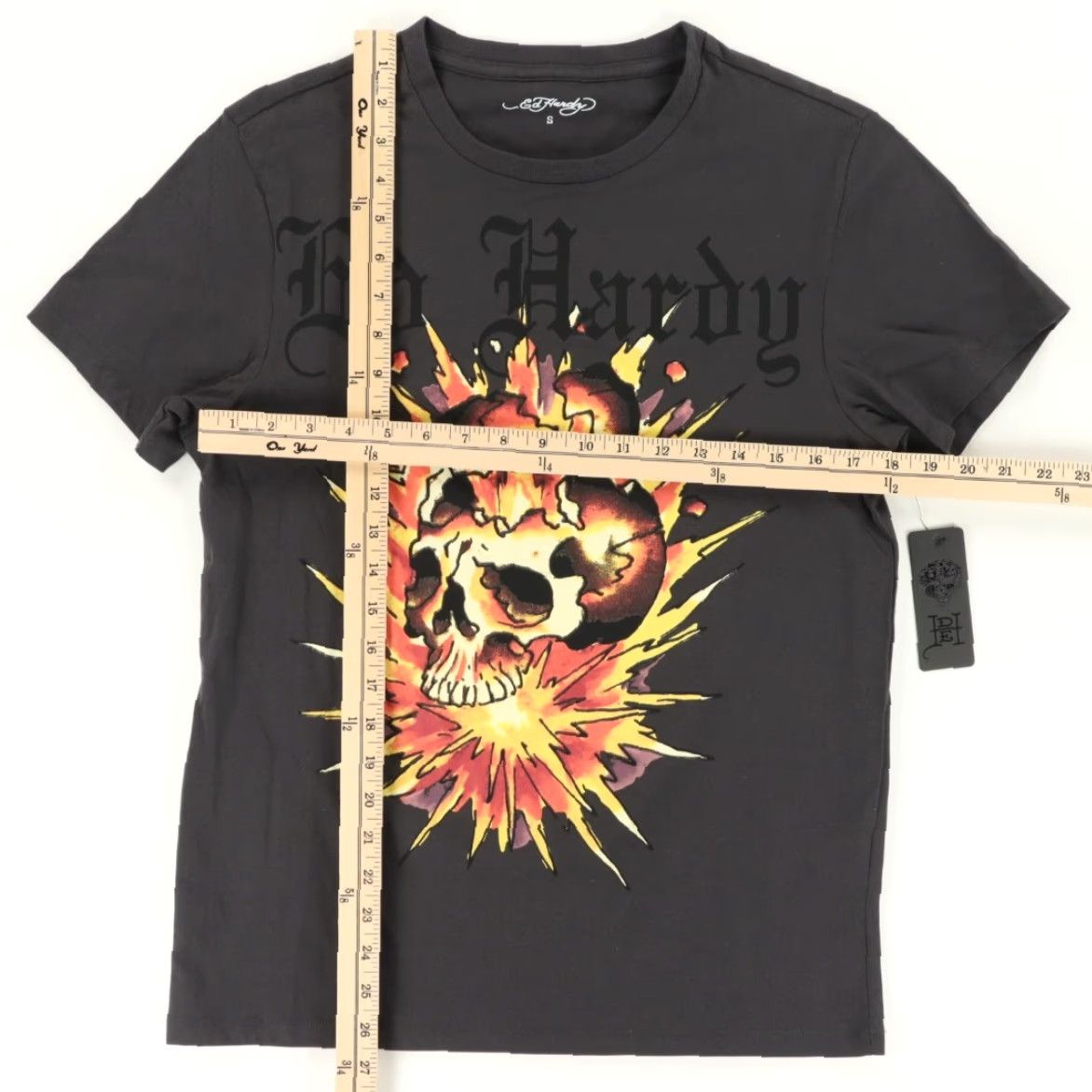 Ed Hardy Ed Hardy Skull Solid T-Shirt Charcoal Unisex's S Shirt Adults S Charcoal Skull Ed Hardy T-Shirt Mens Girls Womens 90s Concert Vintage? Wait no. Size US S / EU 44-46 / 1 - 3 Thumbnail