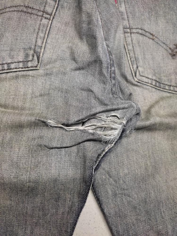 Vintage VINTAGE LEVIS 505 DISTRESSED FADED STYLE Size US 35 - 7 Thumbnail