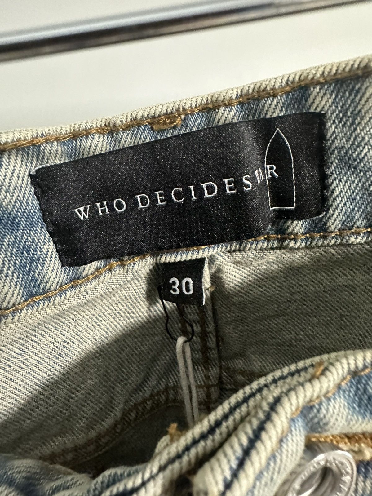 Who Decides War Who Decides War Windows Size US 30 / EU 46 - 5 Thumbnail