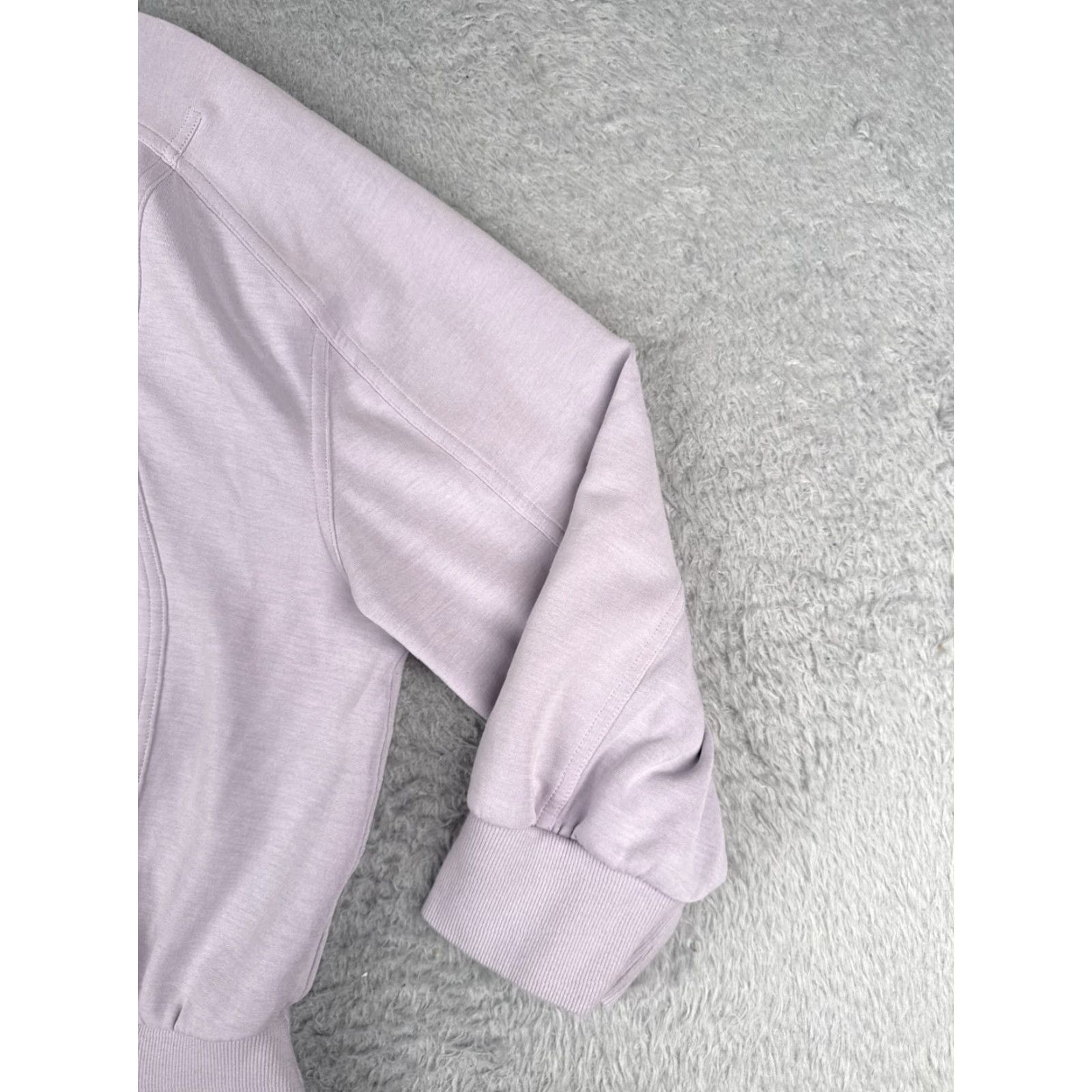 Lululemon Lululemon Sweater Womens 10 Pullover Crew Neck Long Sleeve Purple Polyester Wool Blend 90s Style Casual Seasonal Womens Size L / US 10 / IT 46 - 2 Thumbnail