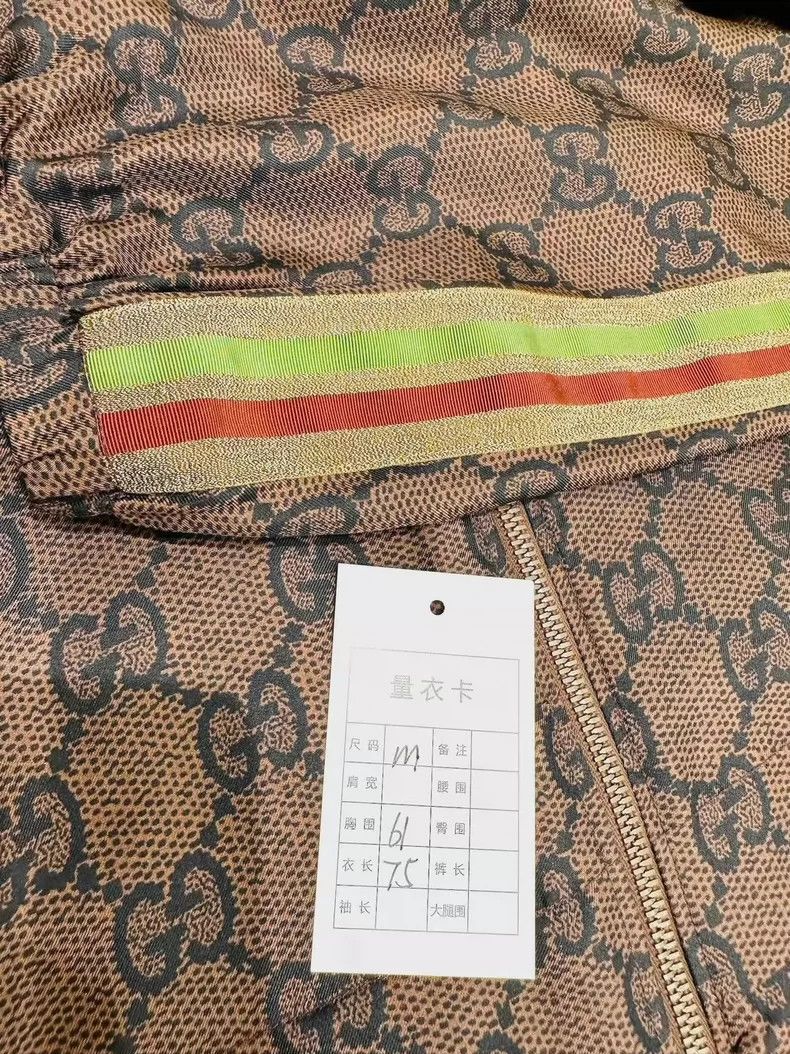 Gucci Gucci Full logo jacket 2501-Nextarrow Size US M / EU 48-50 / 2 - 7 Thumbnail