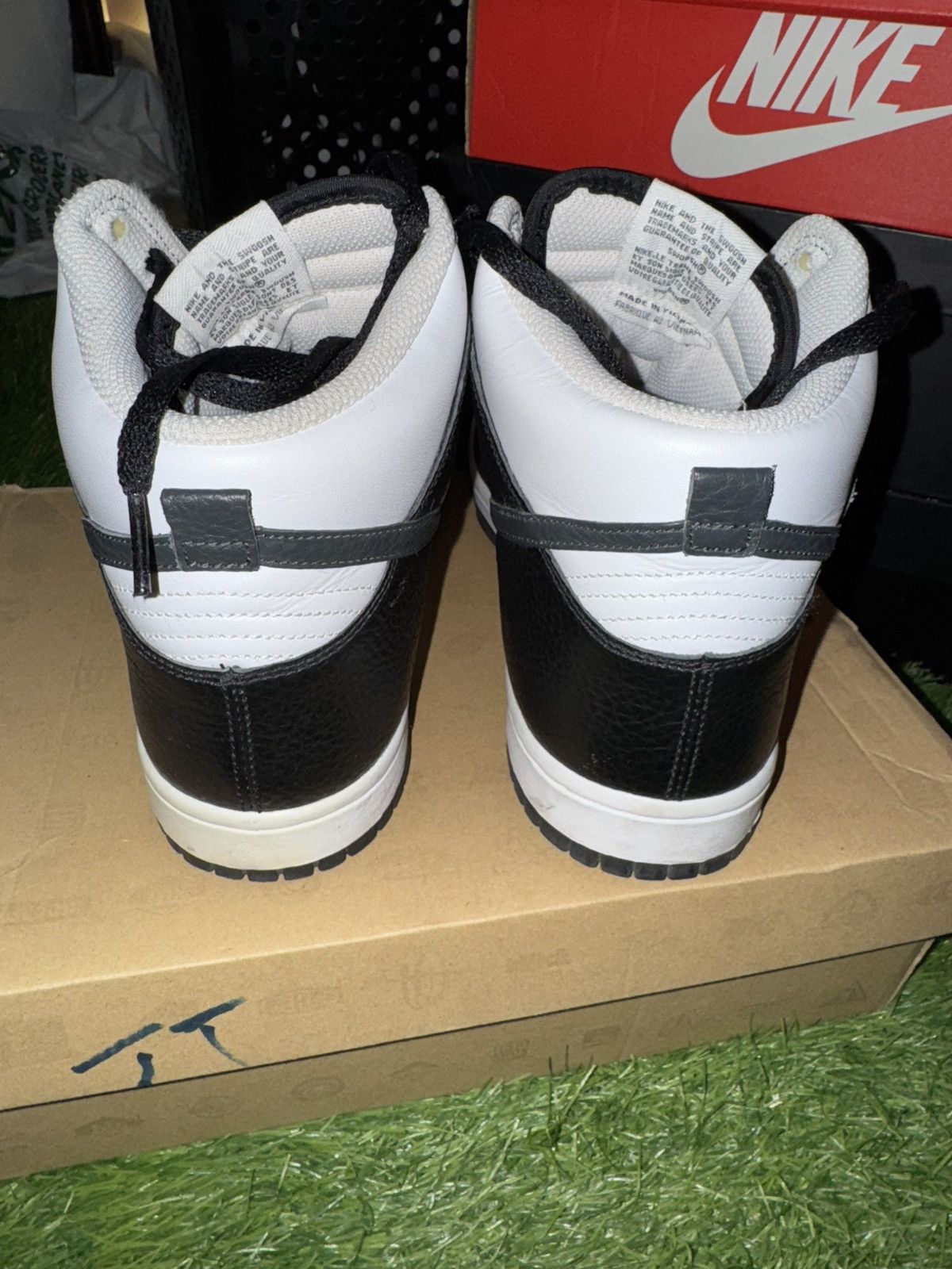 Nike Nike Dunk Panda High Top Sneakers Size US 9 / EU 42 - 3 Thumbnail