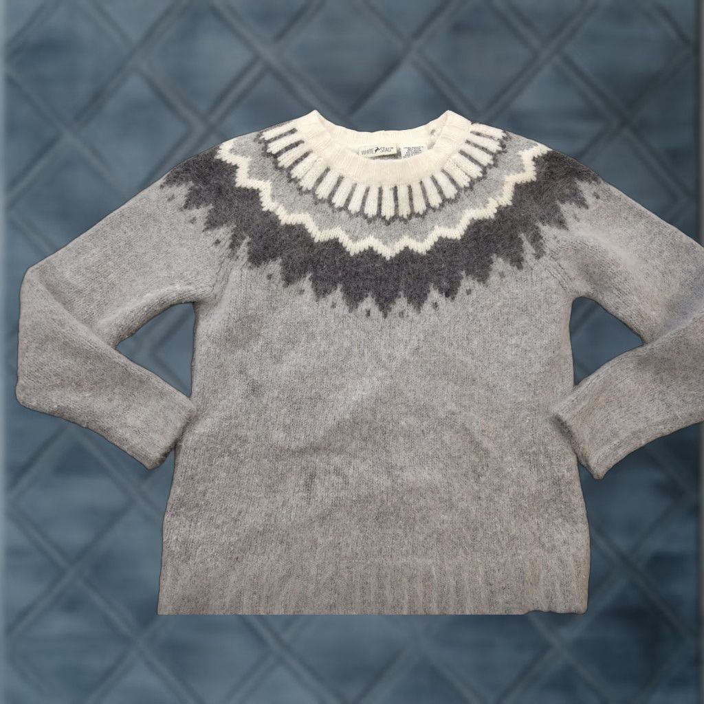 Vintage VINTAGE White Stag Sweater Womens Small Gray Fair Isle Angora Wool Pullover 90s Crew Neck Knit Heavyweight Casual Wool Women Small Size S / US 4 / IT 40 - 1 Thumbnail