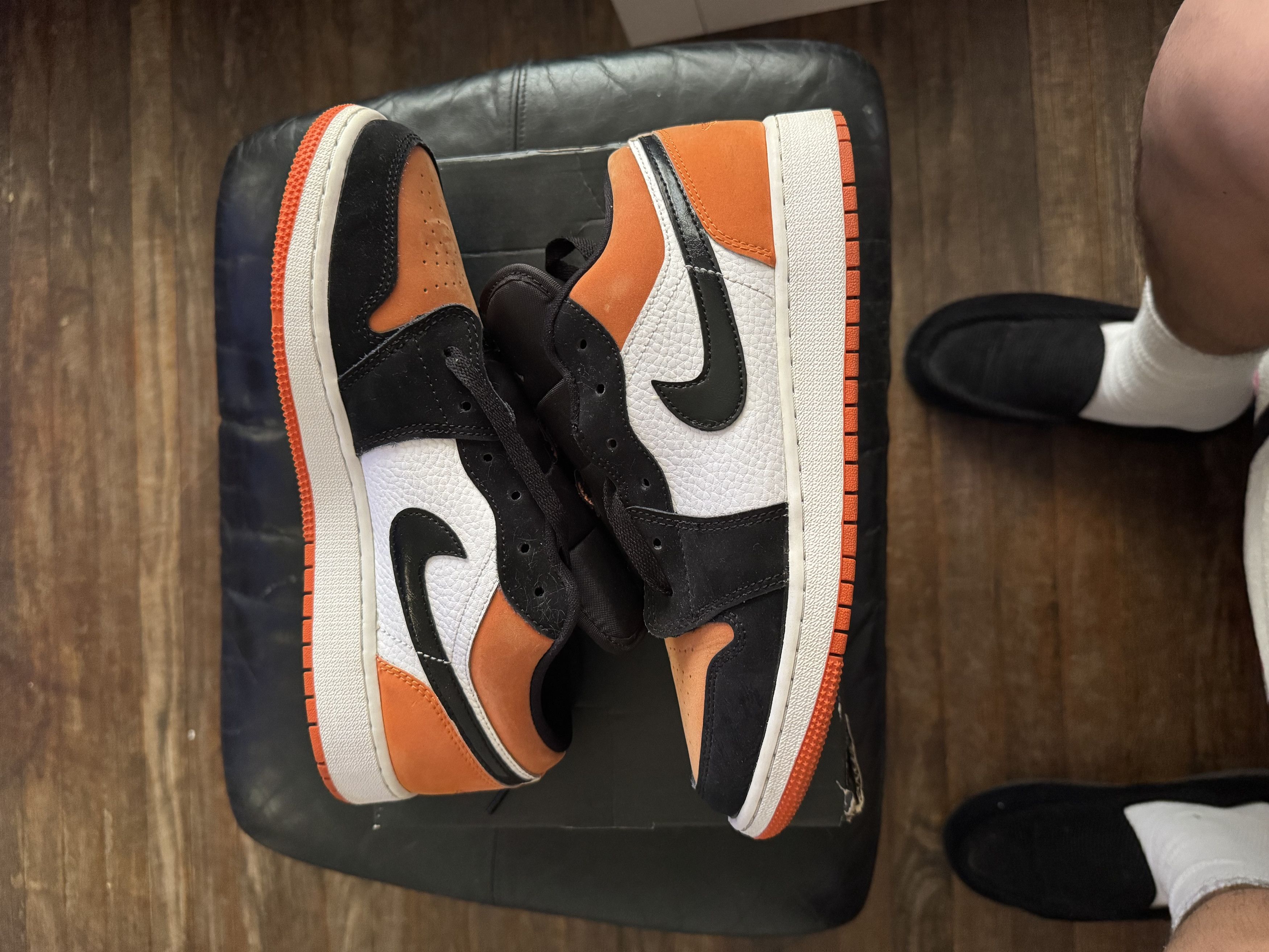 Jordan Brand × Nike Jordan 1 Low Shattered Backboard (GS) Size US 7 / EU 40 - 3 Thumbnail