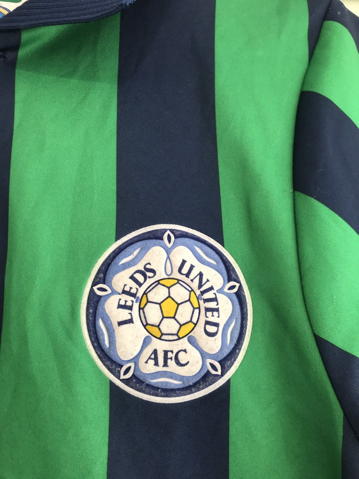 Vintage Vintage Leeds United Score Draw Soccer Jersey Football Kit Size US S / EU 44-46 / 1 - 6 Thumbnail