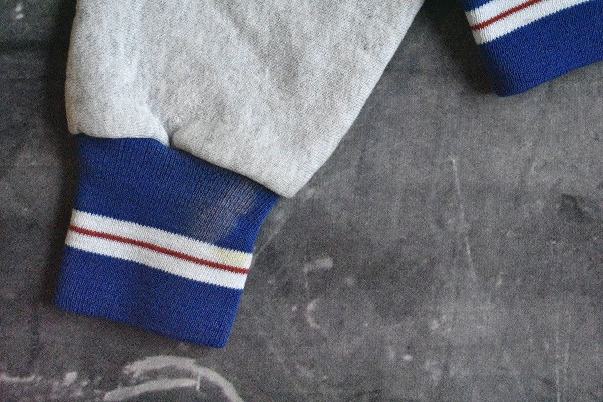 Vintage Vintage New England Patriots NFL Legends Sweatshirt (L) Size US L / EU 52-54 / 3 - 4 Thumbnail