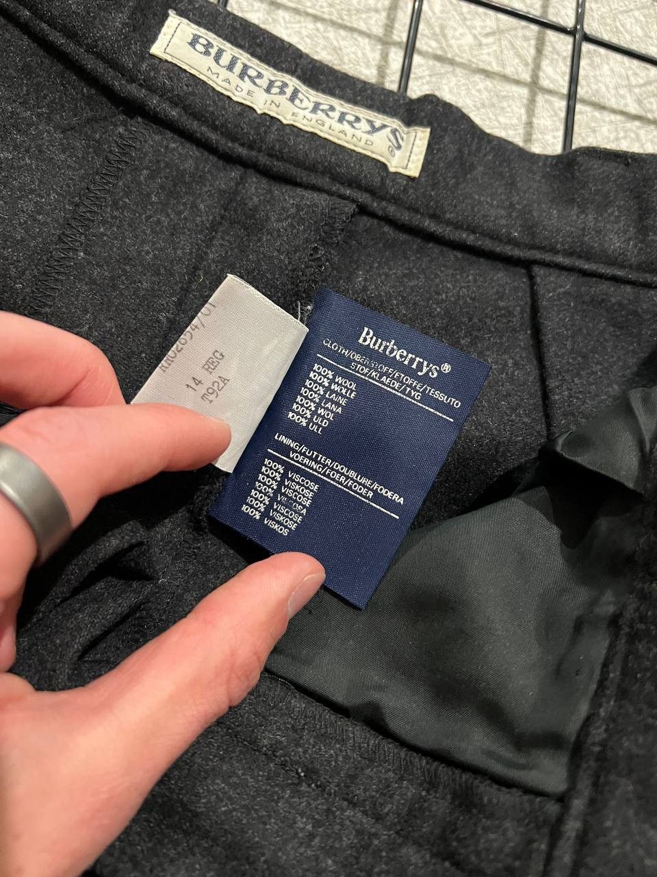 Burberry Vintage Burberrys Wool Casual Trousers Size 25" / US 0 / IT 36 - 8 Thumbnail