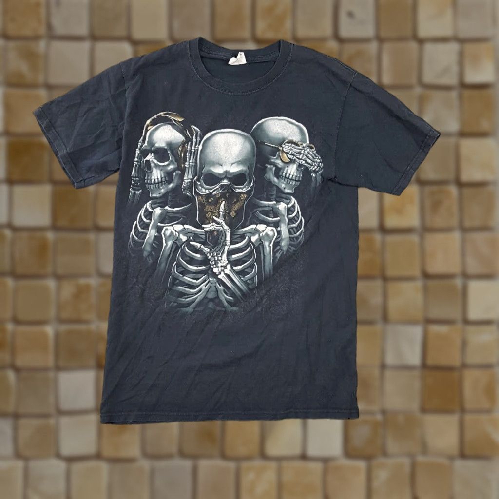 Fruit Of The Loom VINTAGE Fruit of the Loom Men’s T-Shirt 90s Grunge Skull Y2K Skeleton Short Sleeve Small Black Cotton Retro Size US S / EU 44-46 / 1 - 1 Thumbnail