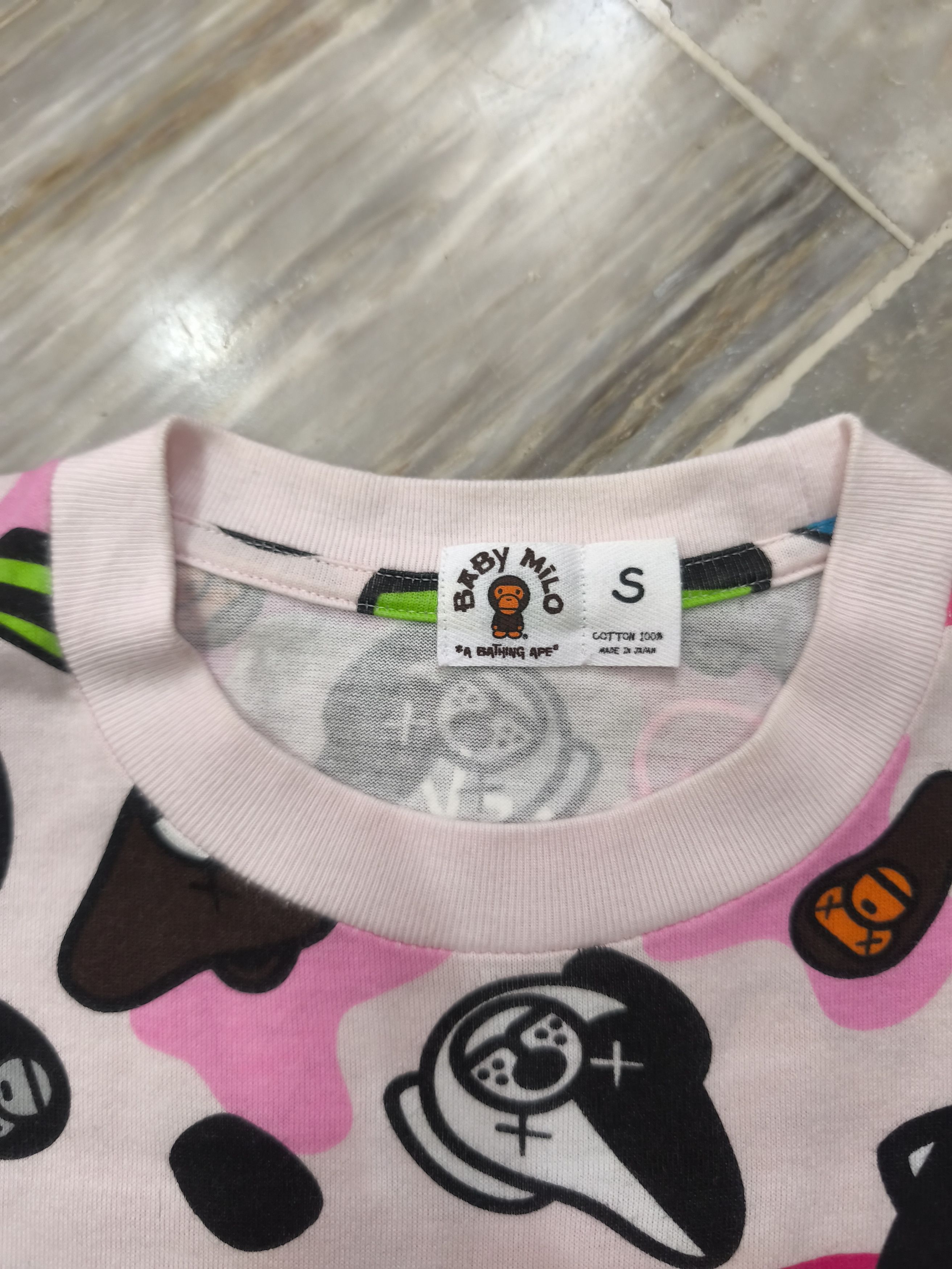 Bape × Kaws RARE OG BAPE BABY MILO x KAWS SAFARI TEE Size US S / EU 44-46 / 1 - 5 Thumbnail