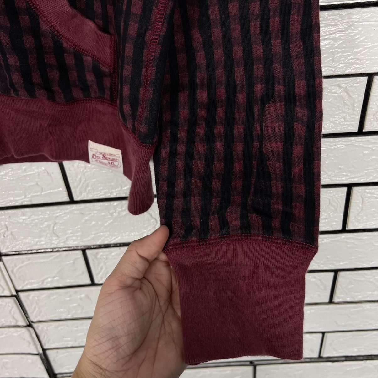 Levi's LEVIS STRAUSS Red Checked Hoodie Sweatshirt #4212-C192 Size US M / EU 48-50 / 2 - 10 Thumbnail