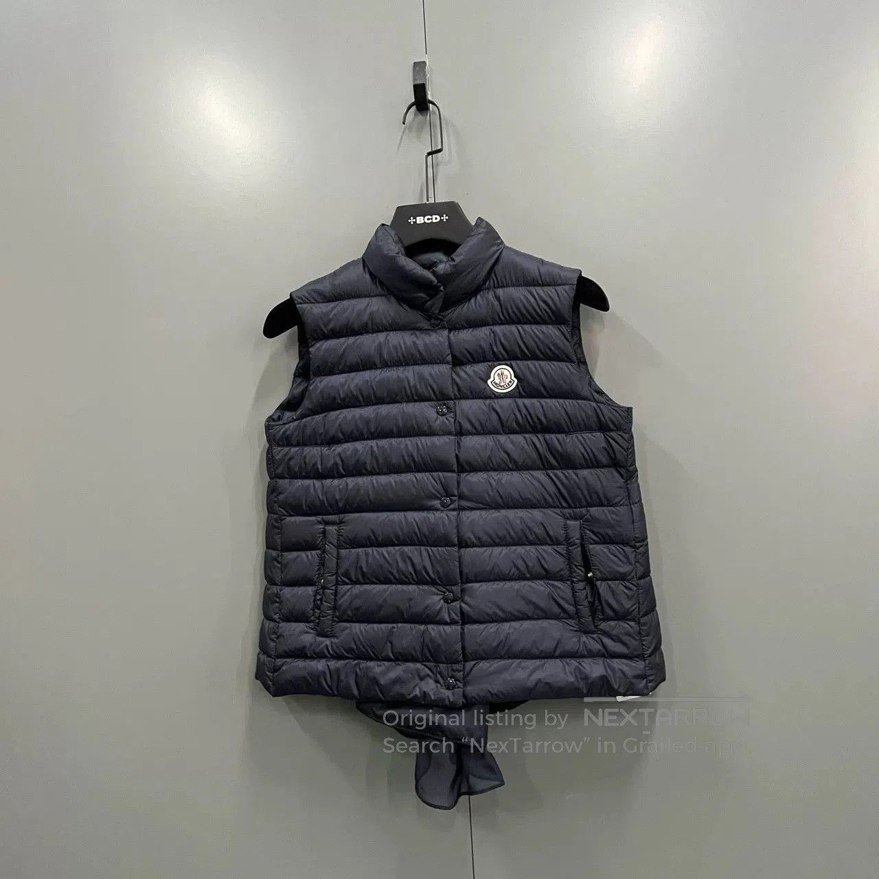 Moncler moncler embroidered down vest in gray. Size US XXS / EU 40 - 1 Thumbnail
