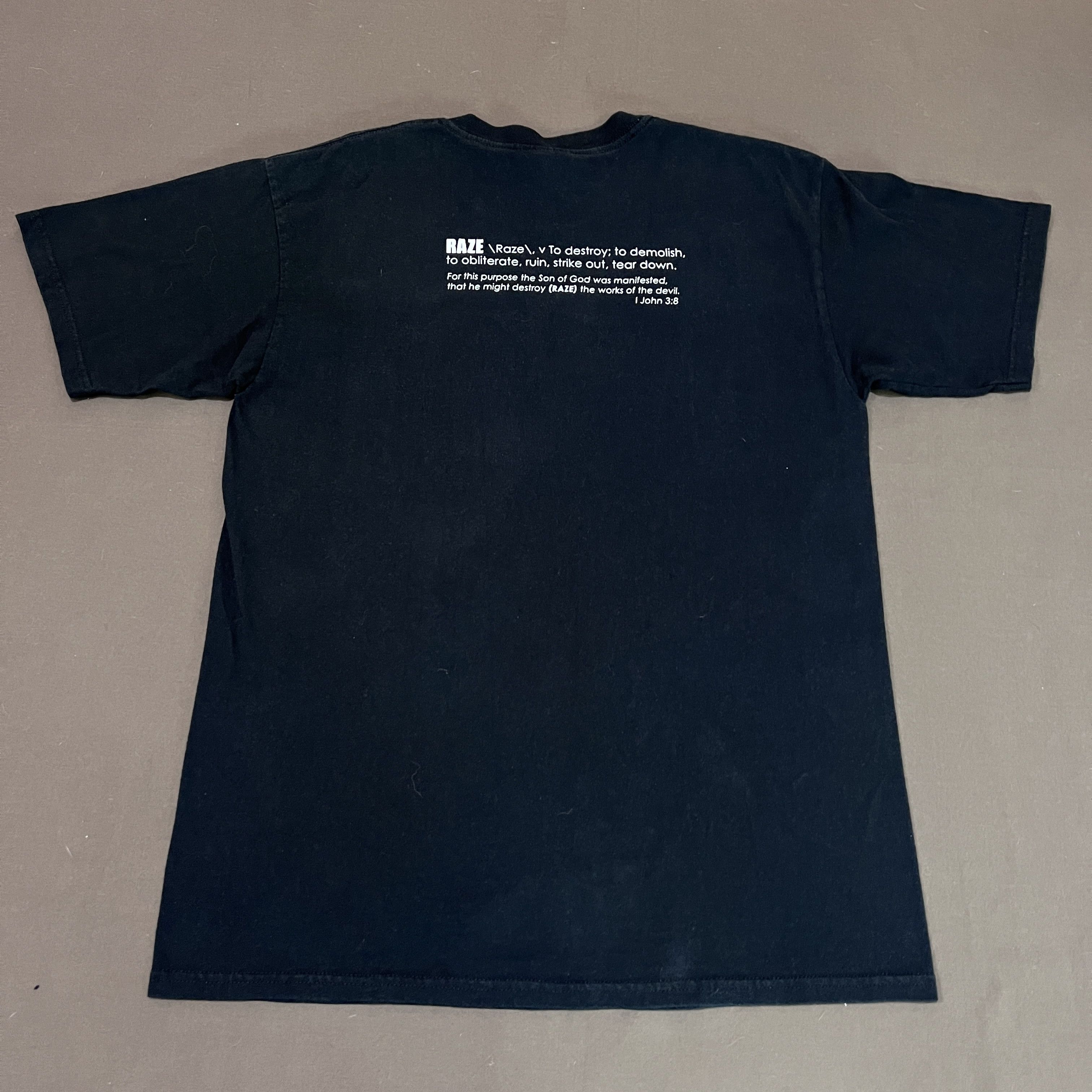 Vintage Vintage Y2K Born 2 Raze Hell Jesus God Holy Bible Tee Shirt Size US L / EU 52-54 / 3 - 4 Thumbnail