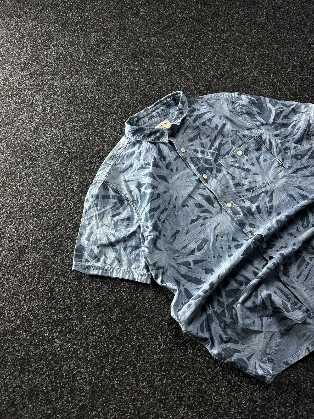 Quiksilver × Vintage 🚨Vintage 90s Logo QUICKSILVER beach short sleeve Y2K HAWAII Size US M / EU 48-50 / 2 - 2 Thumbnail