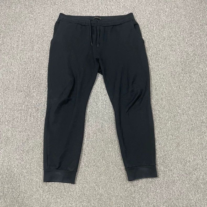 Prada Prada Black Triangle Logo Casual Pants Size US 44 / EU 60 - 1 Thumbnail