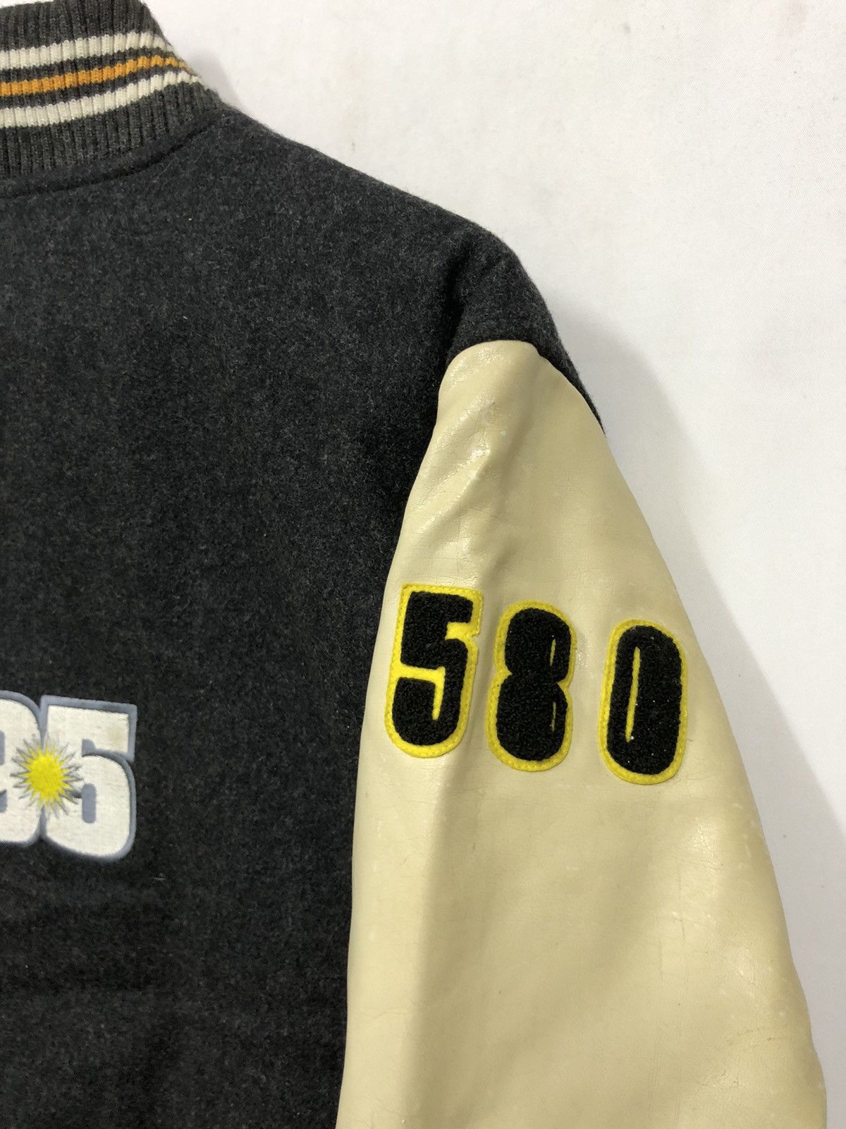 Japanese Brand × Vintage VARSITY JACKT B. O. N. G. 1995 Size US M / EU 48-50 / 2 - 12 Thumbnail