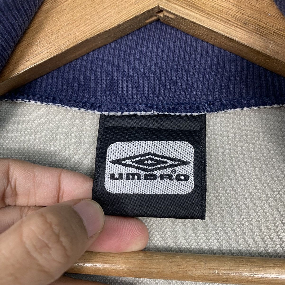 Umbro Vintage Umbro Britania tracktop Size US M / EU 48-50 / 2 - 18 Thumbnail