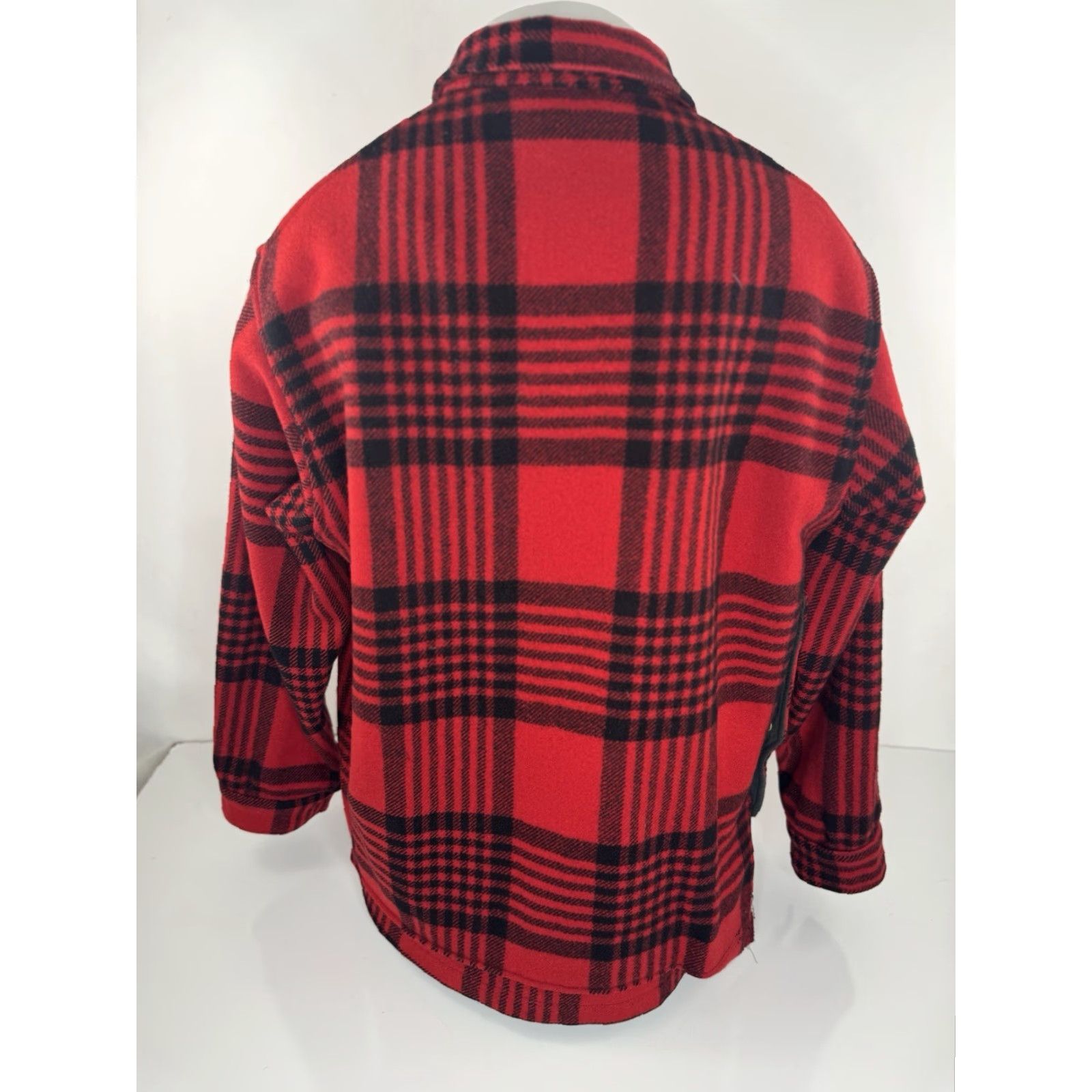 Pendleton Pendleton - Vintage Mackinaw WOOL Plaid Hunting Ranch Field L Jacket Coat Mens Size L Red / Black 90s Size US L / EU 52-54 / 3 - 4 Thumbnail