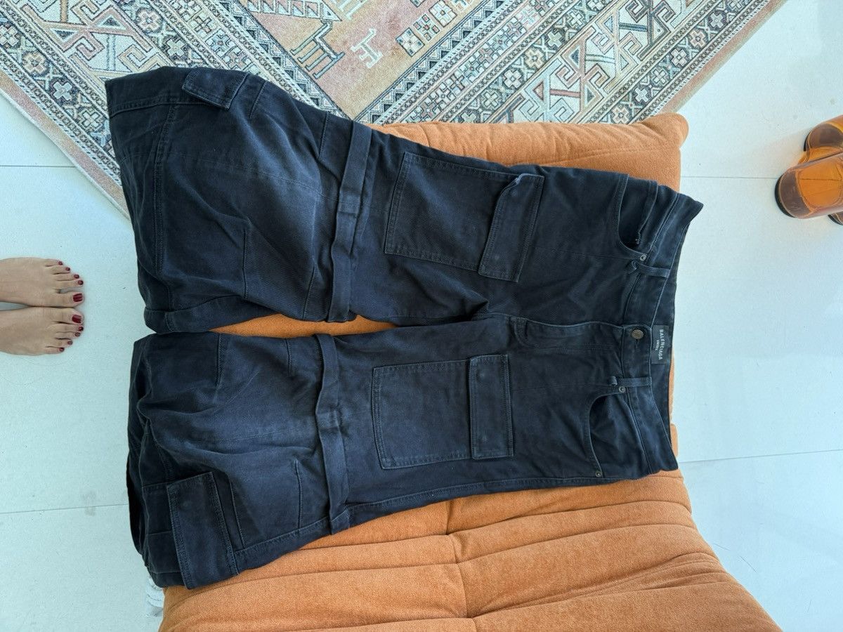 Balenciaga BALENCIAGA MEN'S CARGO PANTS IN BLACK Size US 27 - 9 Thumbnail