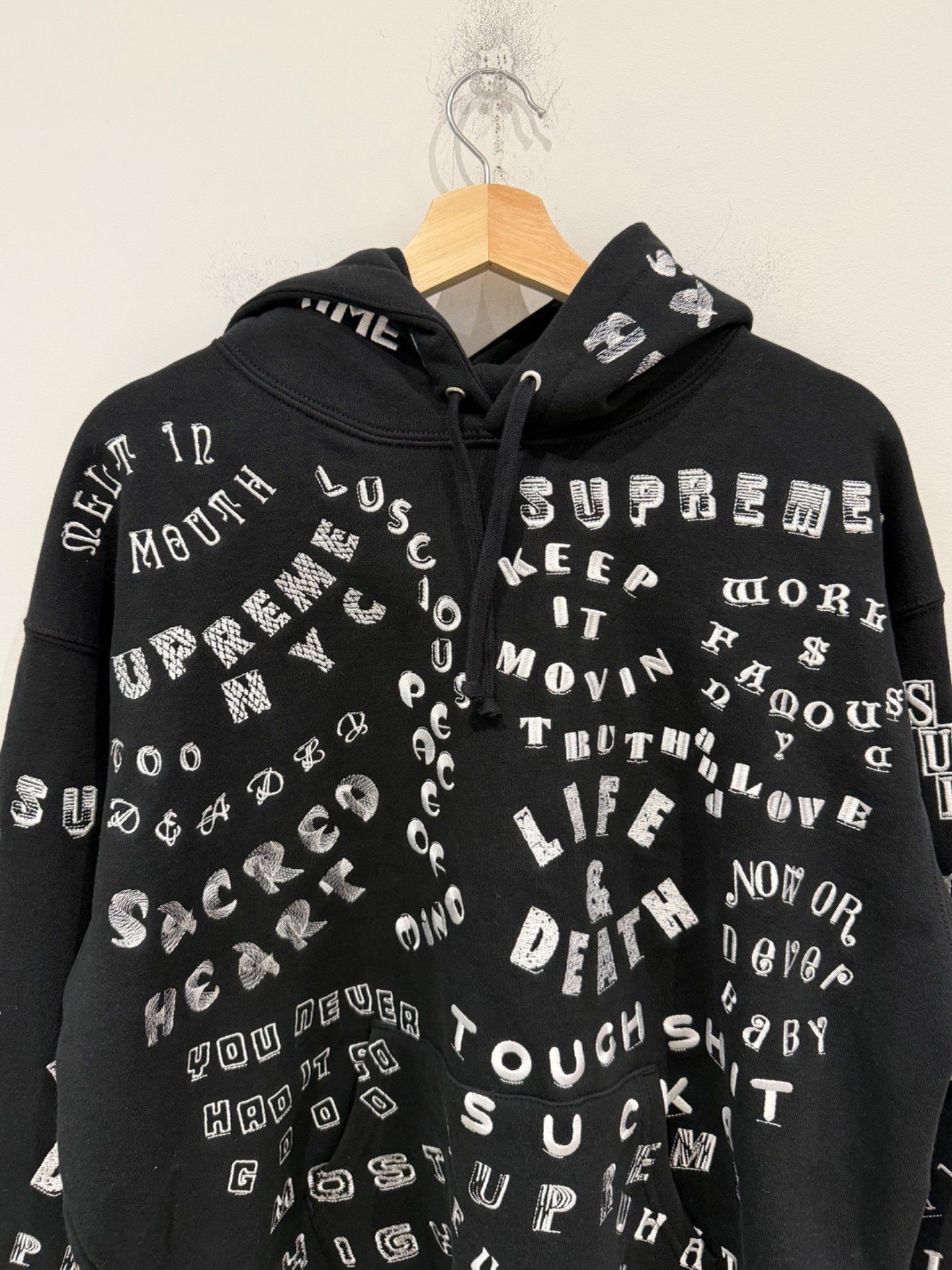 Supreme Supreme Too Deadly Hooded Sweatshirt Black Size US M / EU 48-50 / 2 - 2 Thumbnail