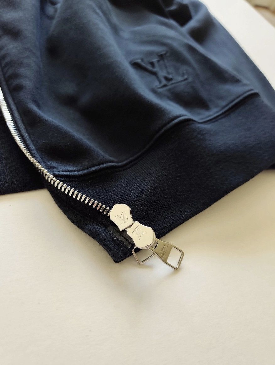 Louis Vuitton Louis Vuitton Zip Up Hoodie Size US S / EU 44-46 / 1 - 5 Thumbnail