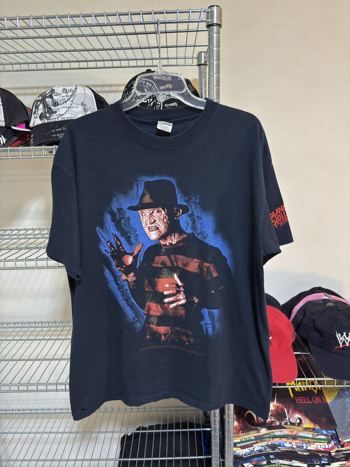 Other Vintage freddy krueger 2002 rare horror Tshirt Size US L / EU 52-54 / 3 - 2 Thumbnail