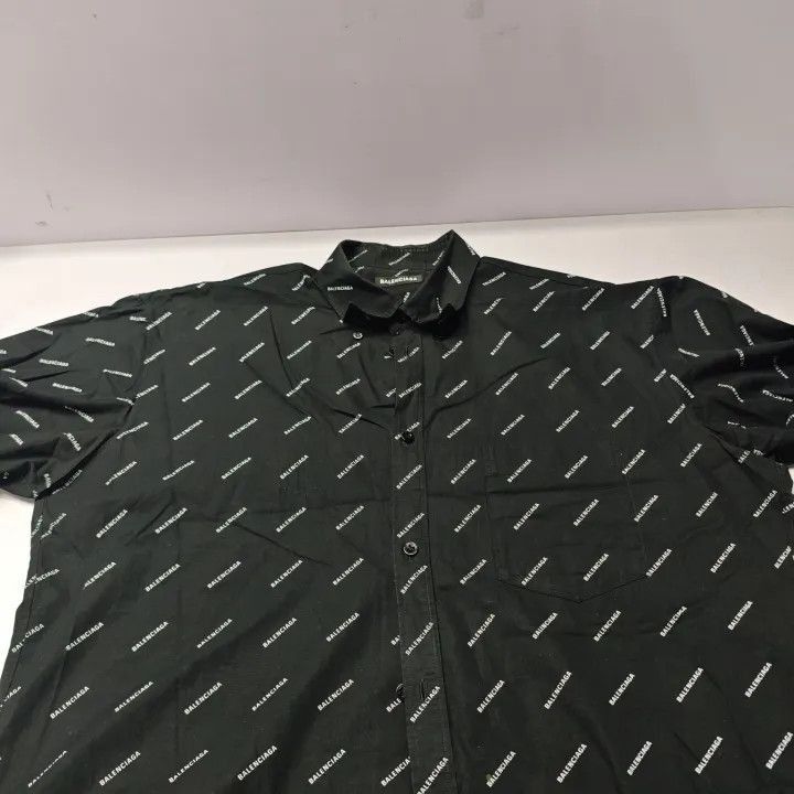 Balenciaga Balenciaga Balenciaga Logo Short Sleeve Shirt for Men -250 Size US M / EU 48-50 / 2 - 5 Thumbnail