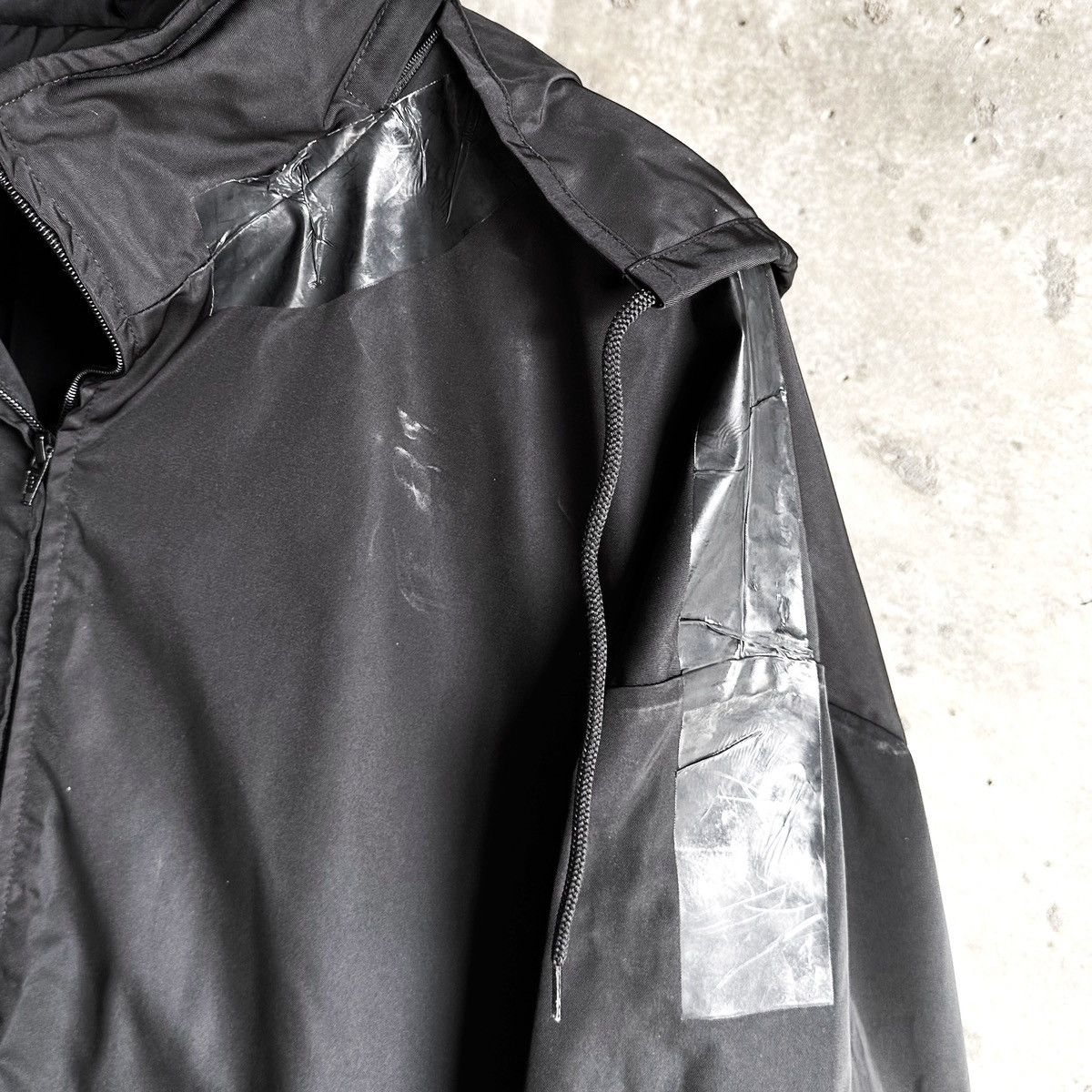 Dover Street Market × Raf Simons DSM EXCLUSIVE AW17 Summer Games Duct Tape Windbreaker Jacket Size US XL / EU 56 / 4 - 4 Thumbnail