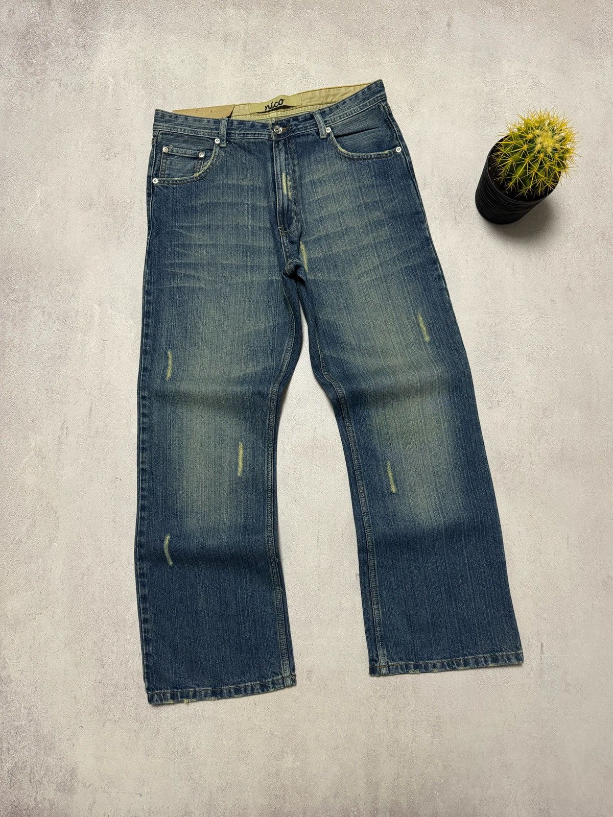 Japanese Brand Vintage Japanese Distressed Dirty Jeans Denim Pants Straight Size US 34 / EU 50 - 1 Thumbnail