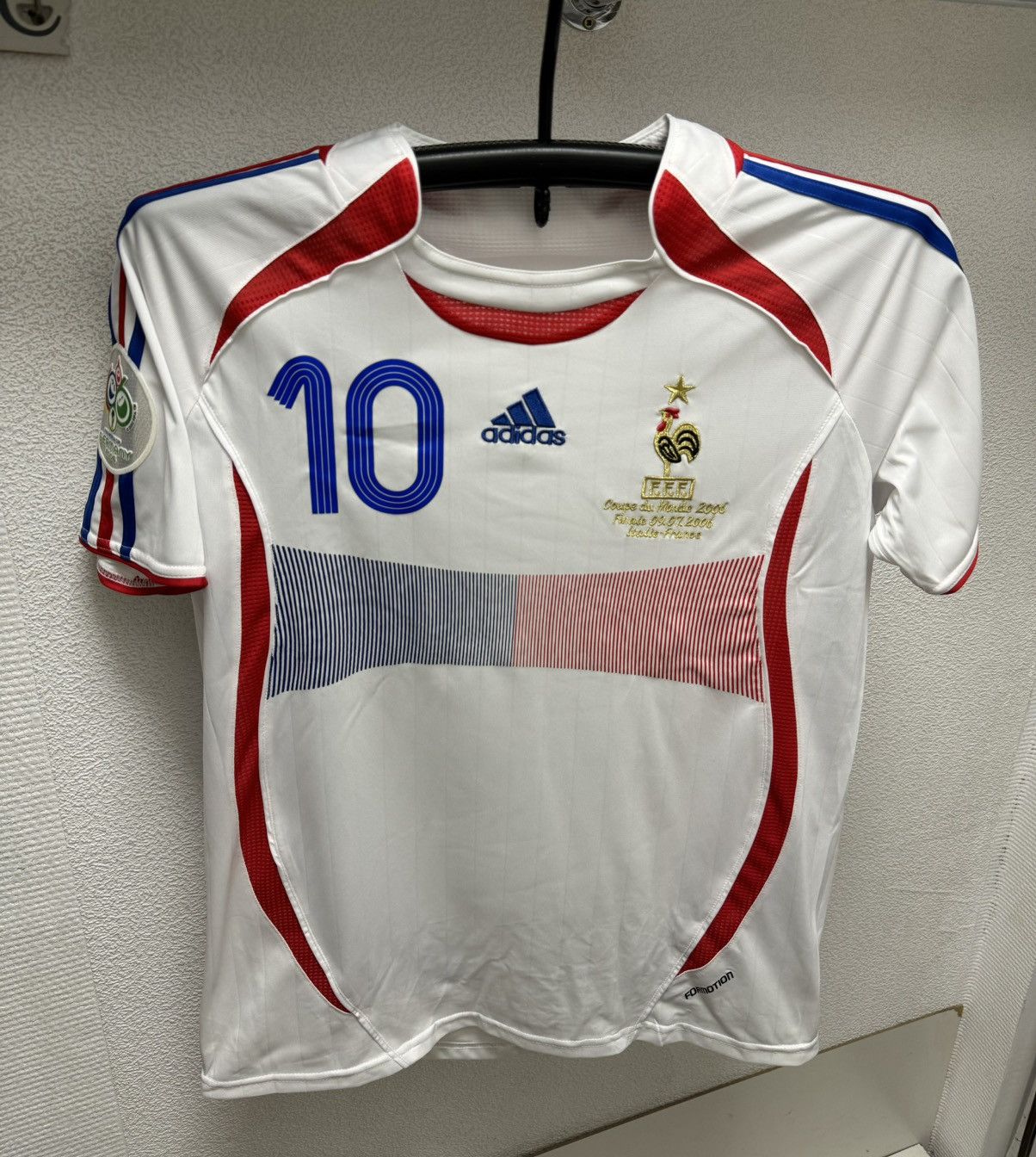Vintage Zidane 10 Coupe du monde 2006 france soccer jersey 06 fifa L Size US L / EU 52-54 / 3 - 2 Thumbnail