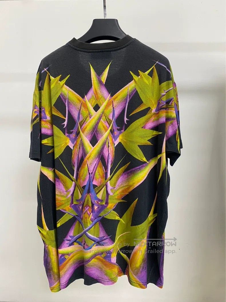 Givenchy Givenchy Black Printed Half Sleeve Size US S / EU 44-46 / 1 - 2 Thumbnail