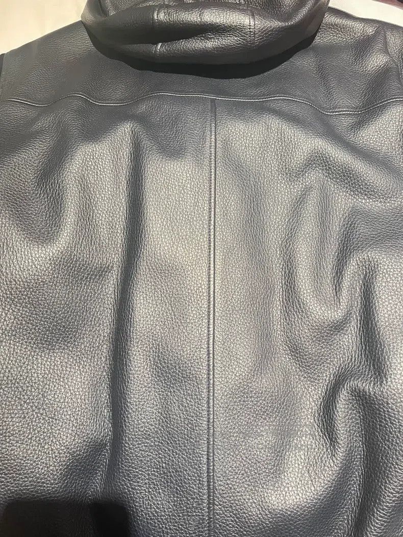 Loro Piana Loro Piana A luxurious watered-down fur coat crafted from Size US L / EU 52-54 / 3 - 3 Thumbnail