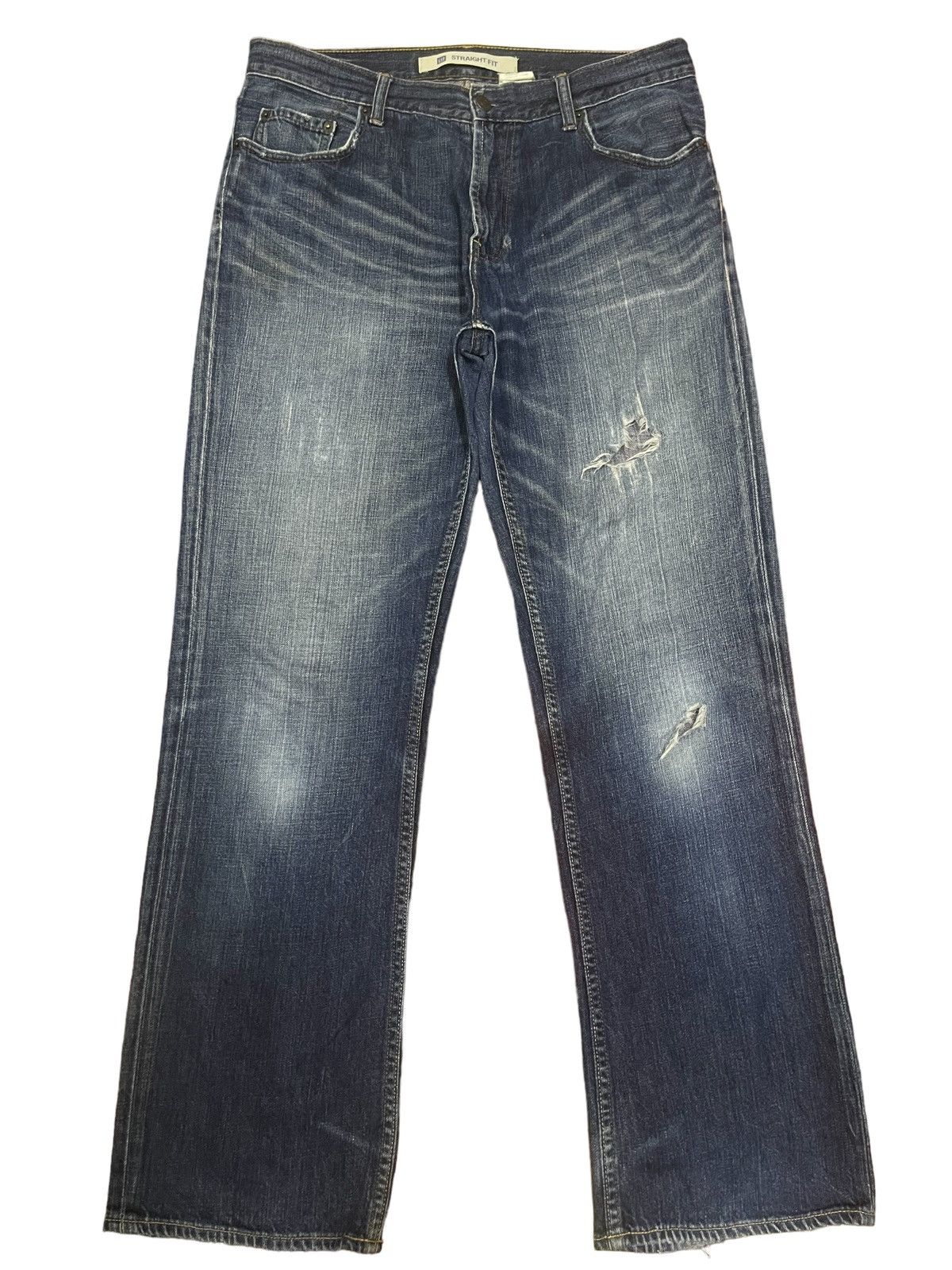 image of Vintage Gap Blue Wash Distressed Style Jeans, Men's (Size 33)