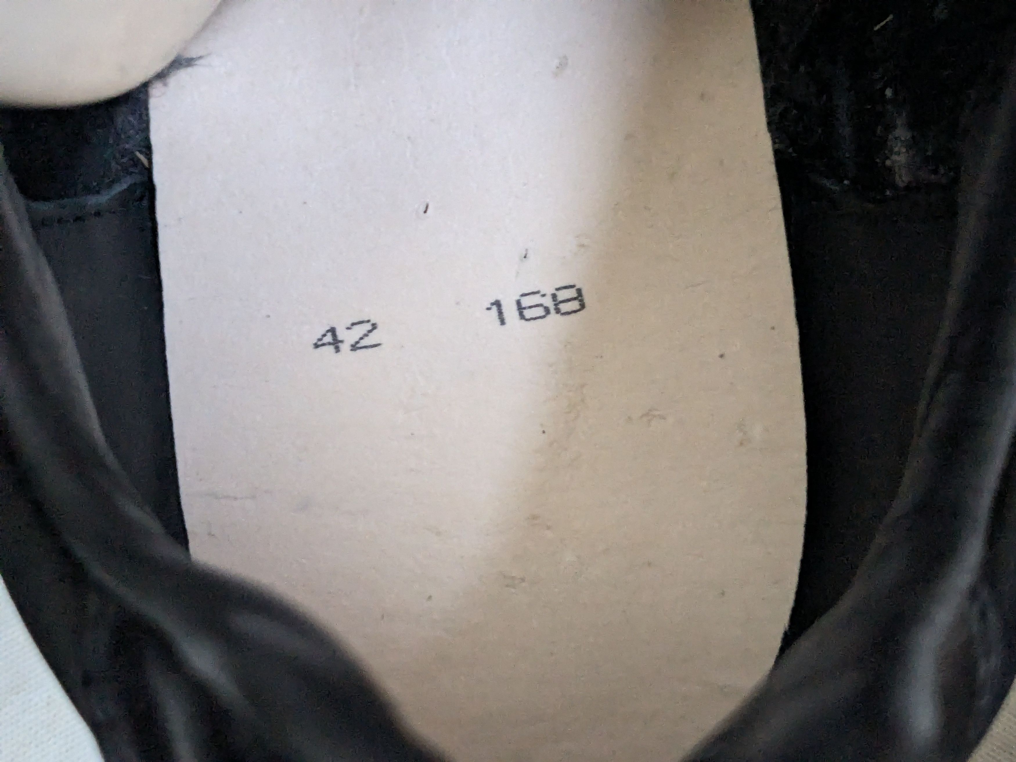 Maison Margiela Maison Margiela GAT Replica Black Satin 9 42 Low Tops Size US 9 / EU 42 - 7 Thumbnail
