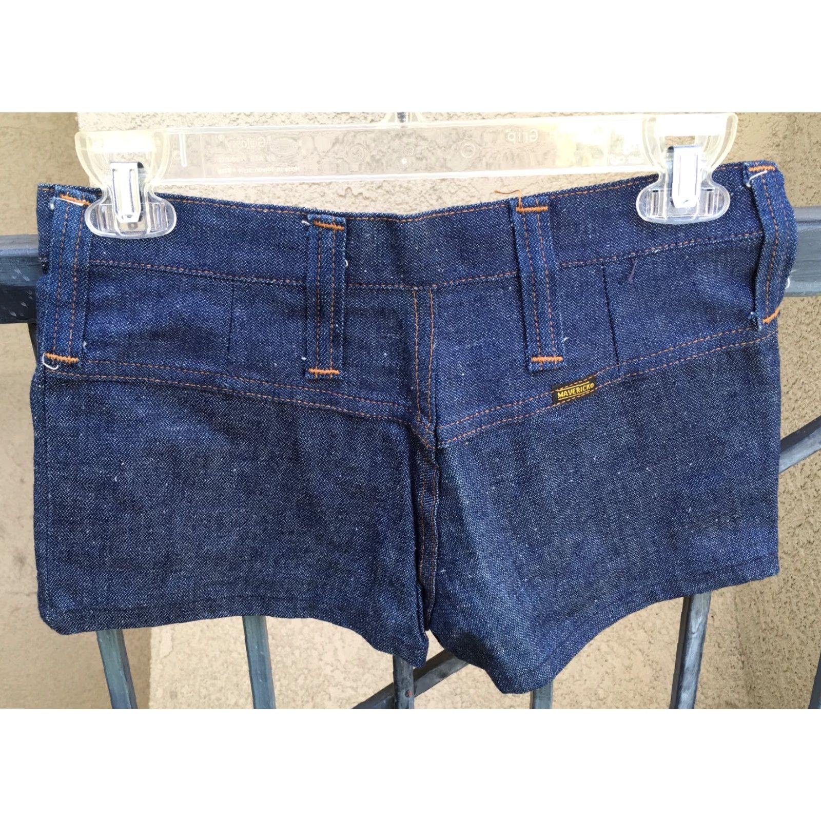 Denime VINTAGE Maverick Denim Shorts Shorts XS Festival Cowboy Cowgirl Western 1970s USA Made Jeans Hippe Hippie Look Size 26" / US 2 / IT 38 - 6 Thumbnail