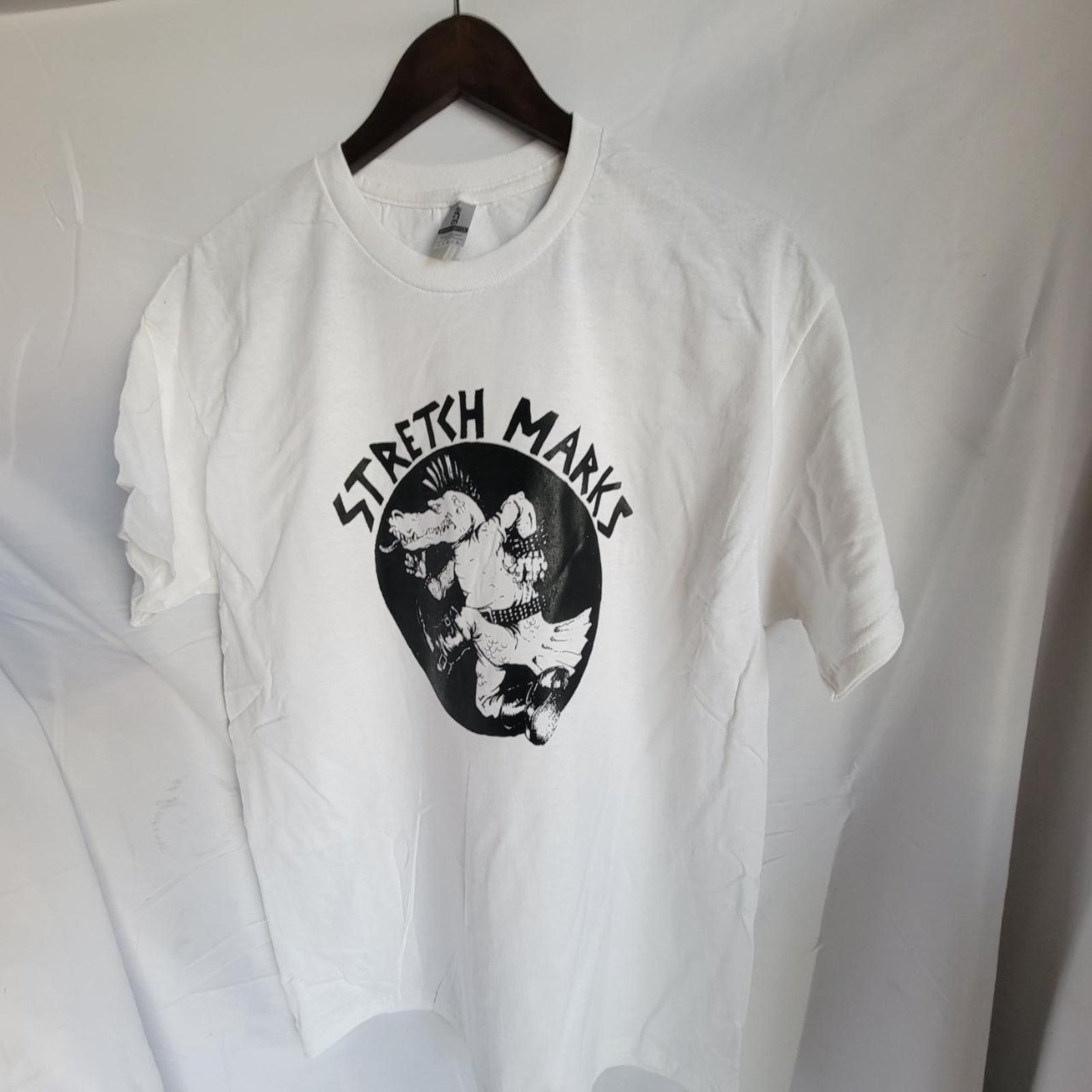 Other Stretch marks t shirt size large white Size US L / EU 52-54 / 3 - 2 Thumbnail