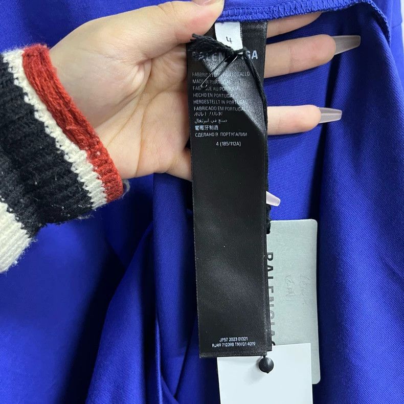 Balenciaga Balenciaga Blue solid letter logo logo straight short slee Size US XL / EU 56 / 4 - 3 Thumbnail
