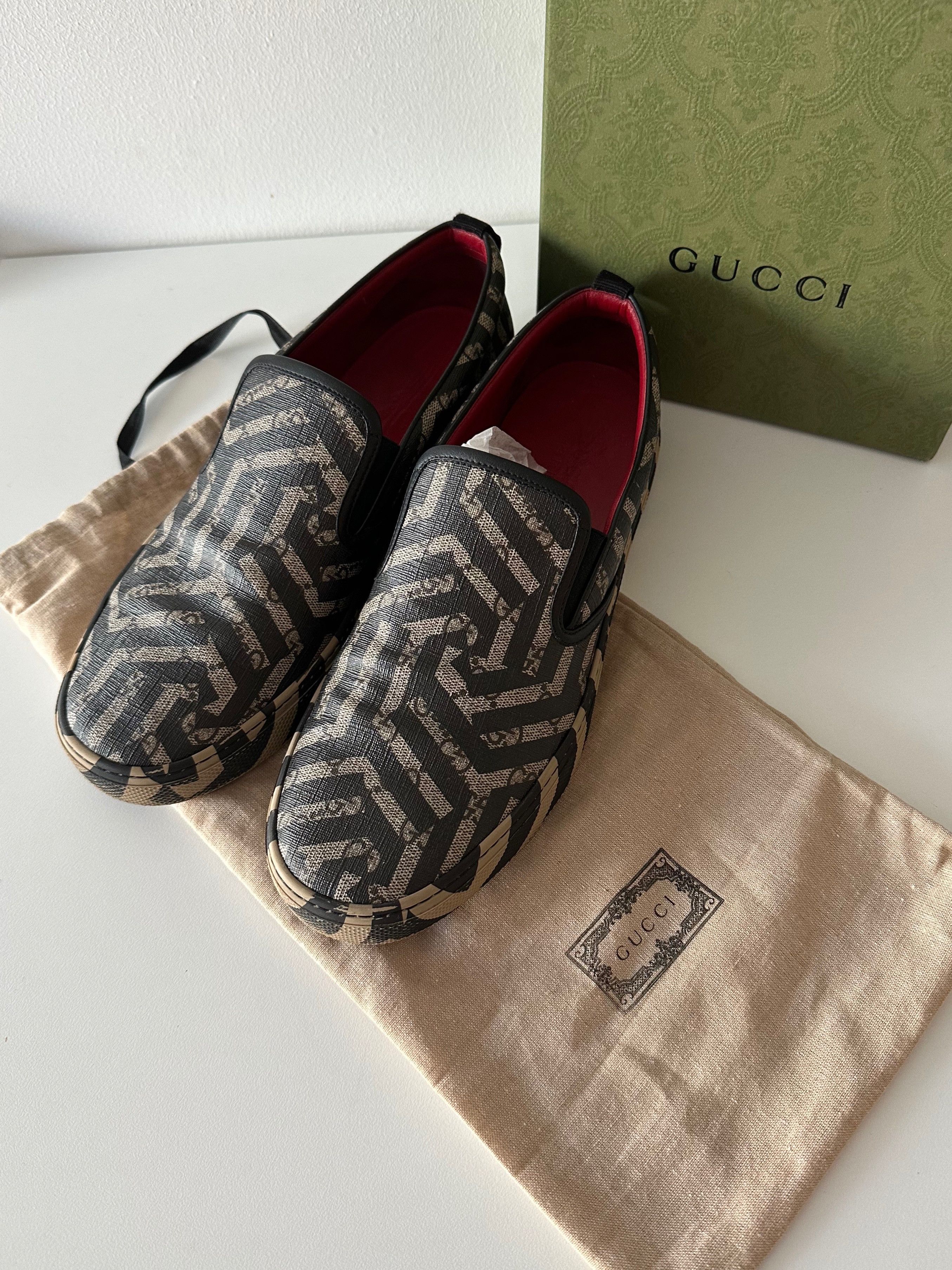 Gucci Slip-On Sneakers with Box Buy & Sell Gucci Tennis 1977 Slip-On GG (W) | 100% Authentic main image 2