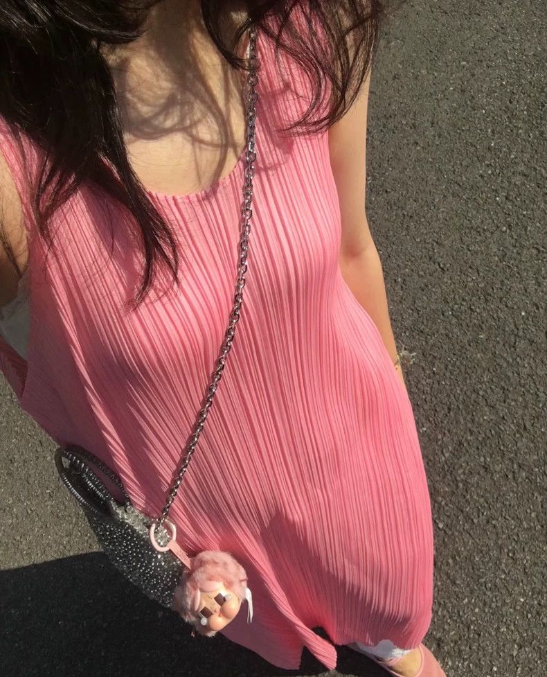 Issey Miyake Issey Miyake size:3 Pink sleeveless pleated dress Size XS / US 0-2 / IT 36-38 - 8 Thumbnail