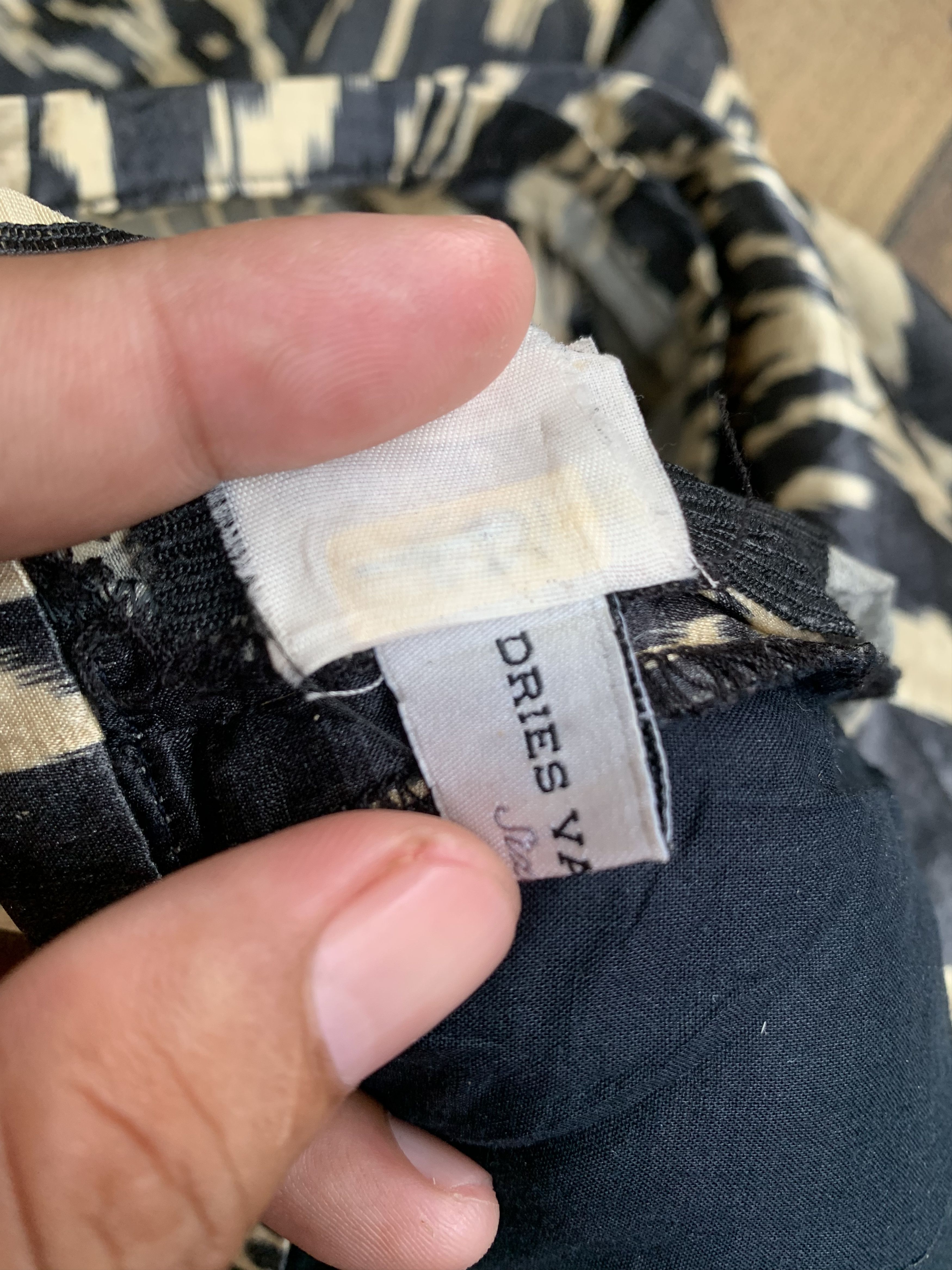 Dries Van Noten Dries van noten silk batik print trouser pant Size 30" / US 8 / IT 44 - 10 Thumbnail