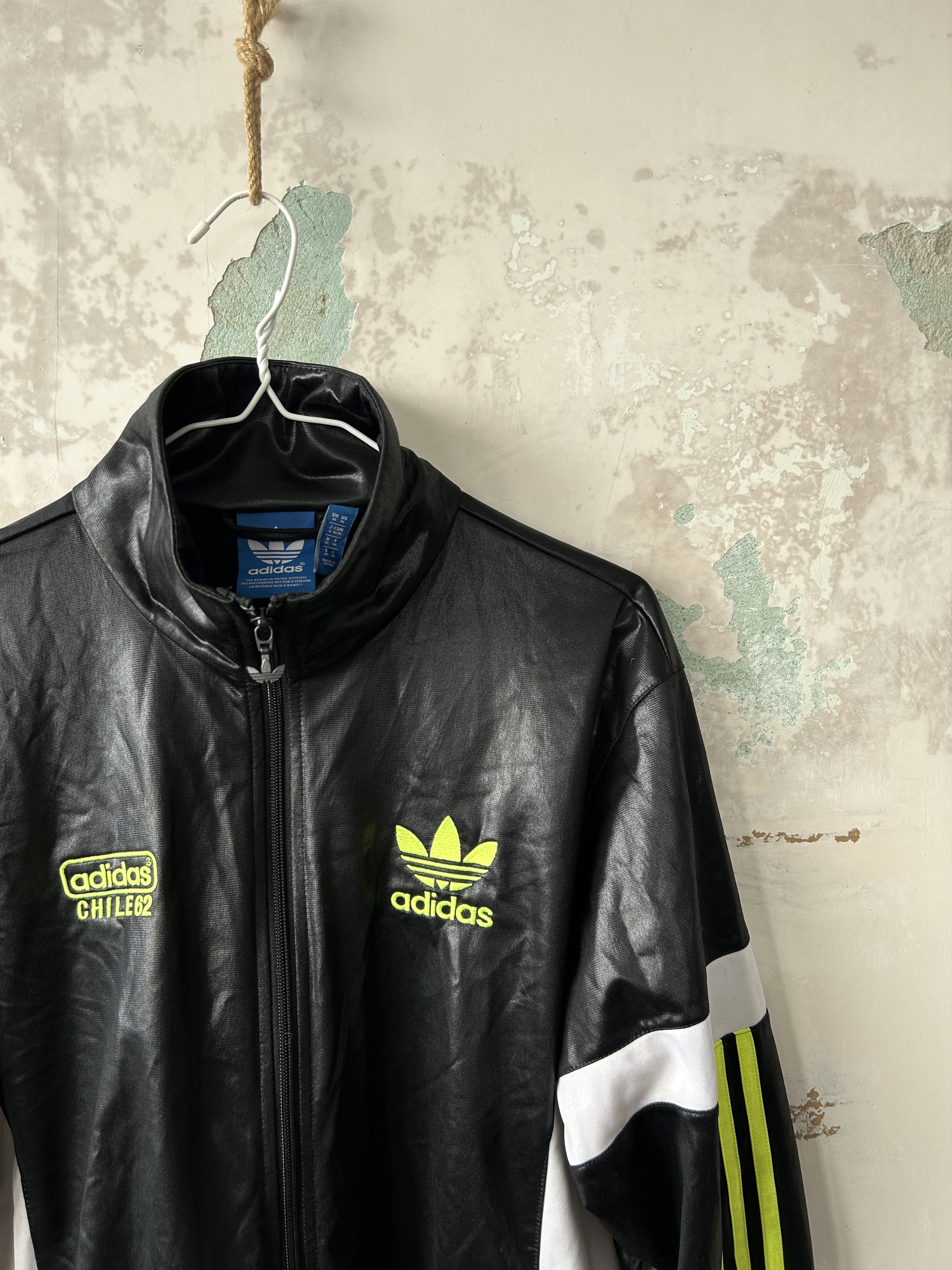 Adidas Adidas Mens Track Jacket Chile 62 size M Size US M / EU 48-50 / 2 - 3 Thumbnail