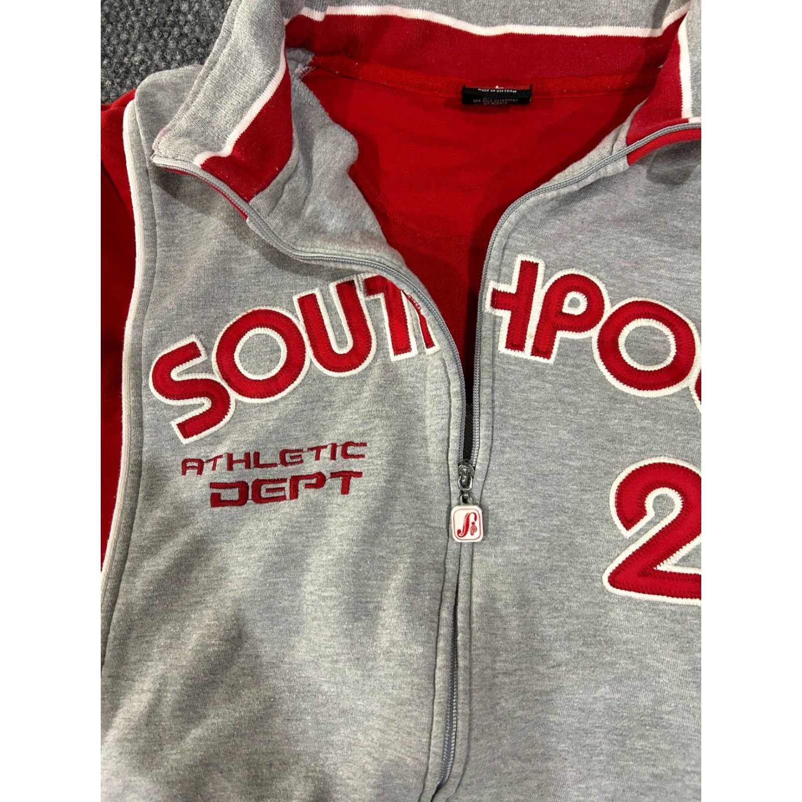 Southpole Southpole Jacket Mens L Full Zip Gray Red Bomber Coat Streetwear Casual Athletic Pockets Mid-Length Winter VINTAGE? Size US L / EU 52-54 / 3 - 7 Thumbnail