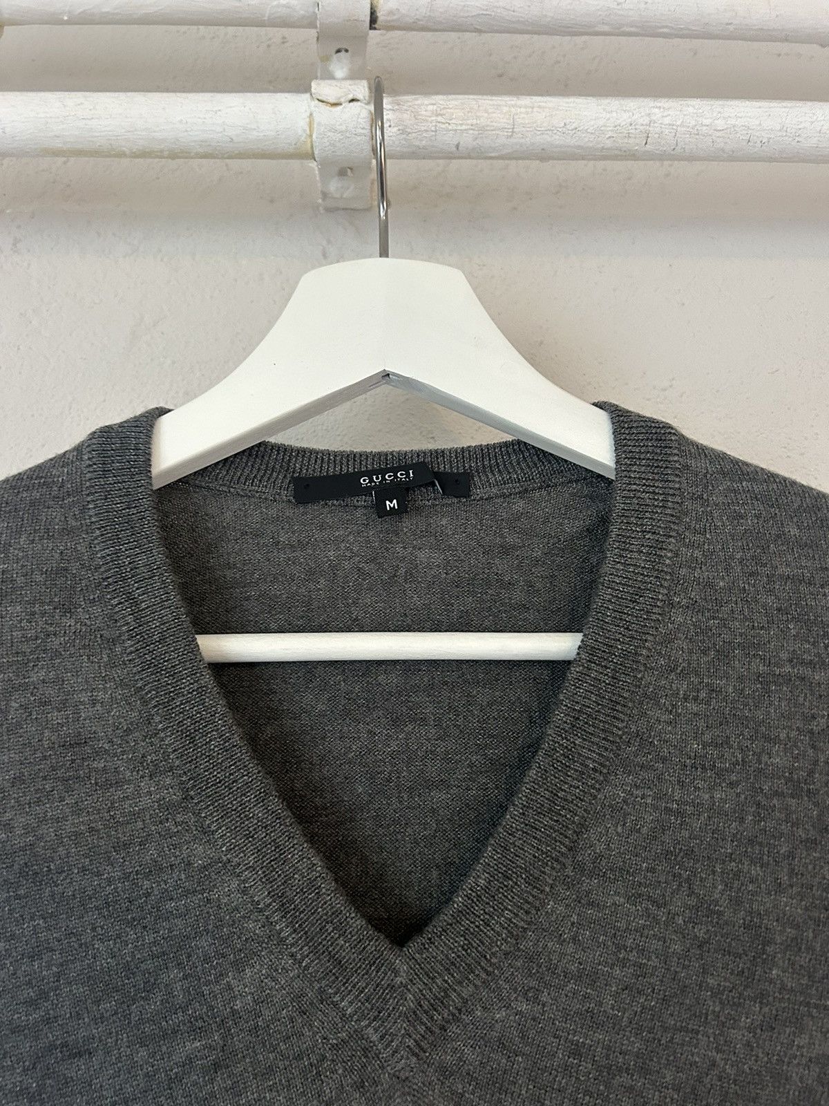 Gucci Grey V-Neck Wool Sweater with Web Arm Detail Size US M / EU 48-50 / 2 - 3 Thumbnail