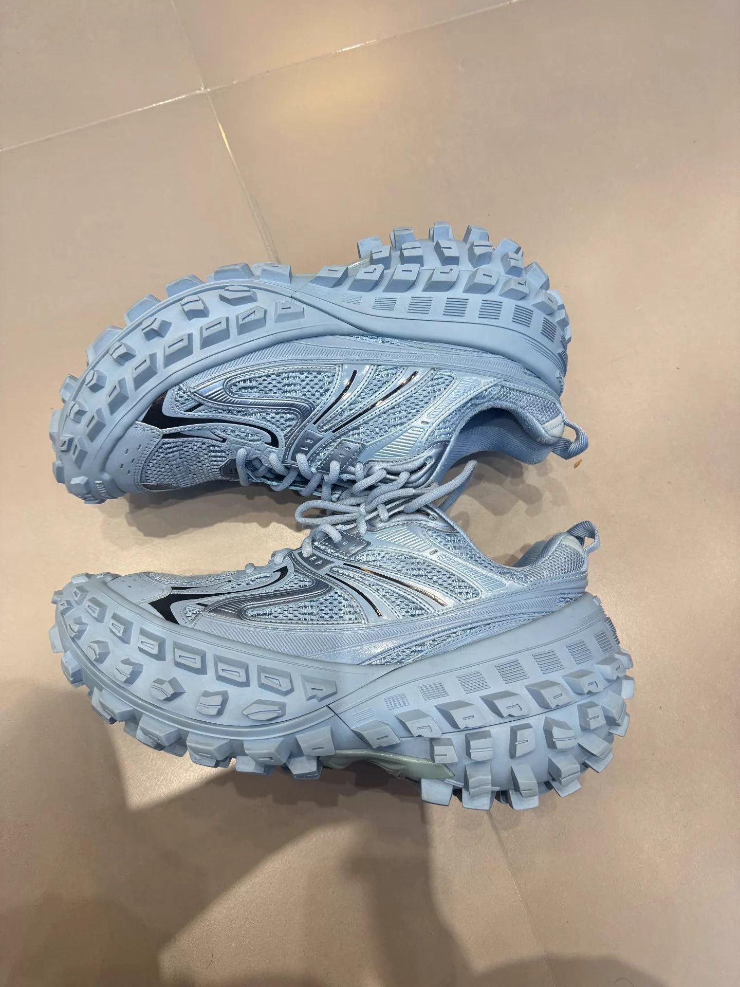 Balenciaga Balenciaga Tire Sneaker Mist Blue Size 43 99 New Size US 10 / EU 43 - 2 Thumbnail