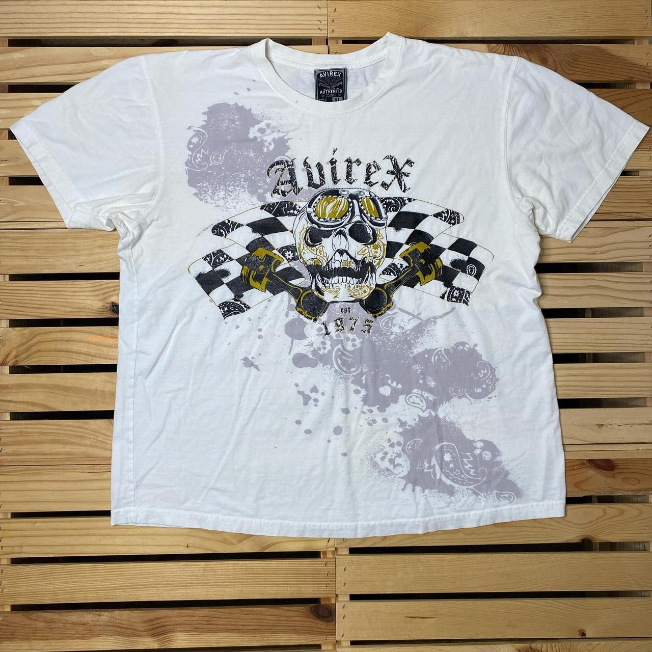Avirex Vintage Avirex White Boxy Y2K Skull Tee Size XL Size US XL / EU 56 / 4 - 1 Thumbnail