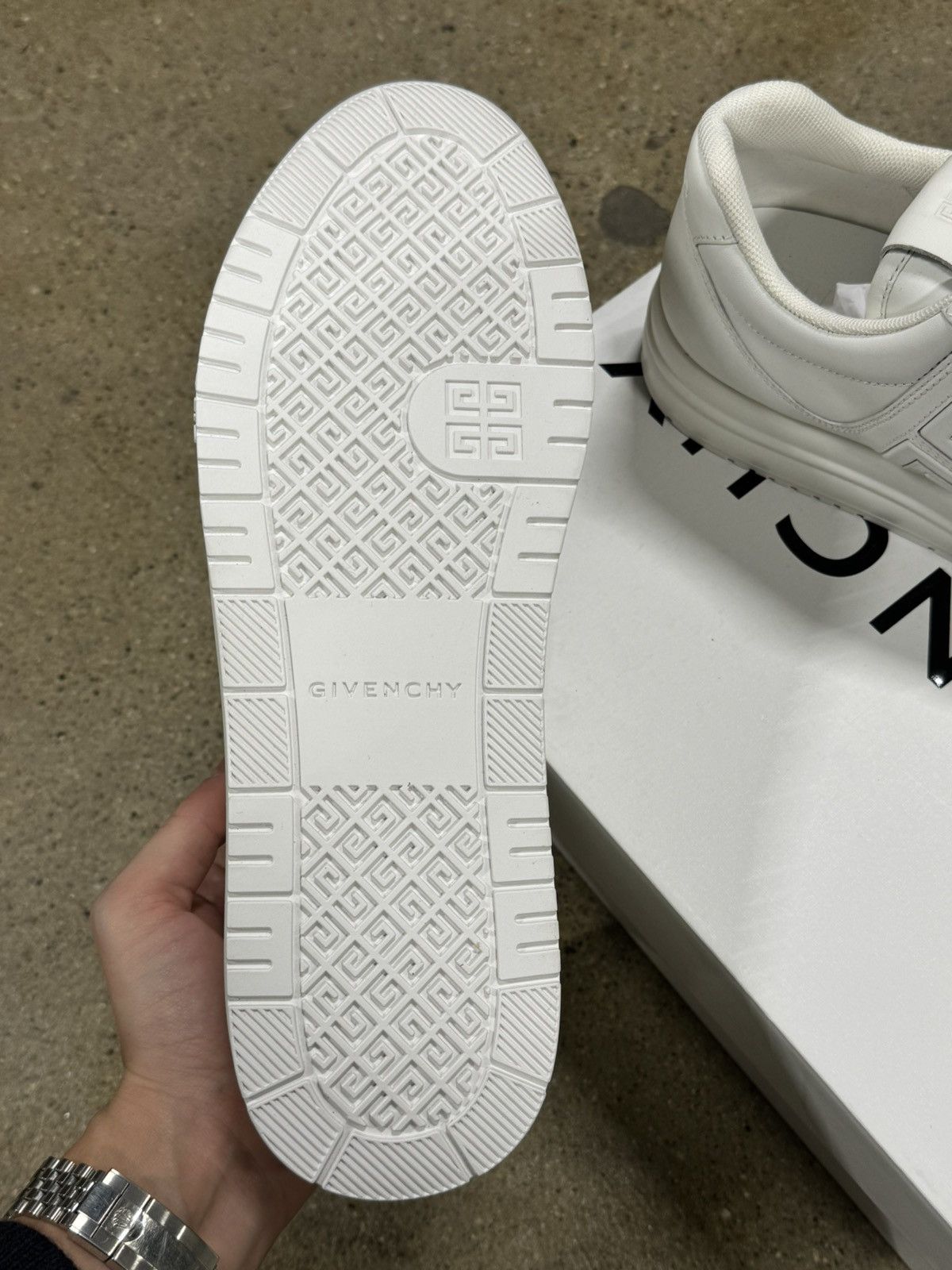 Givenchy Givenchy G4 Leather Sneaker NEW 900$ Size US 11 / EU 44 - 6 Thumbnail
