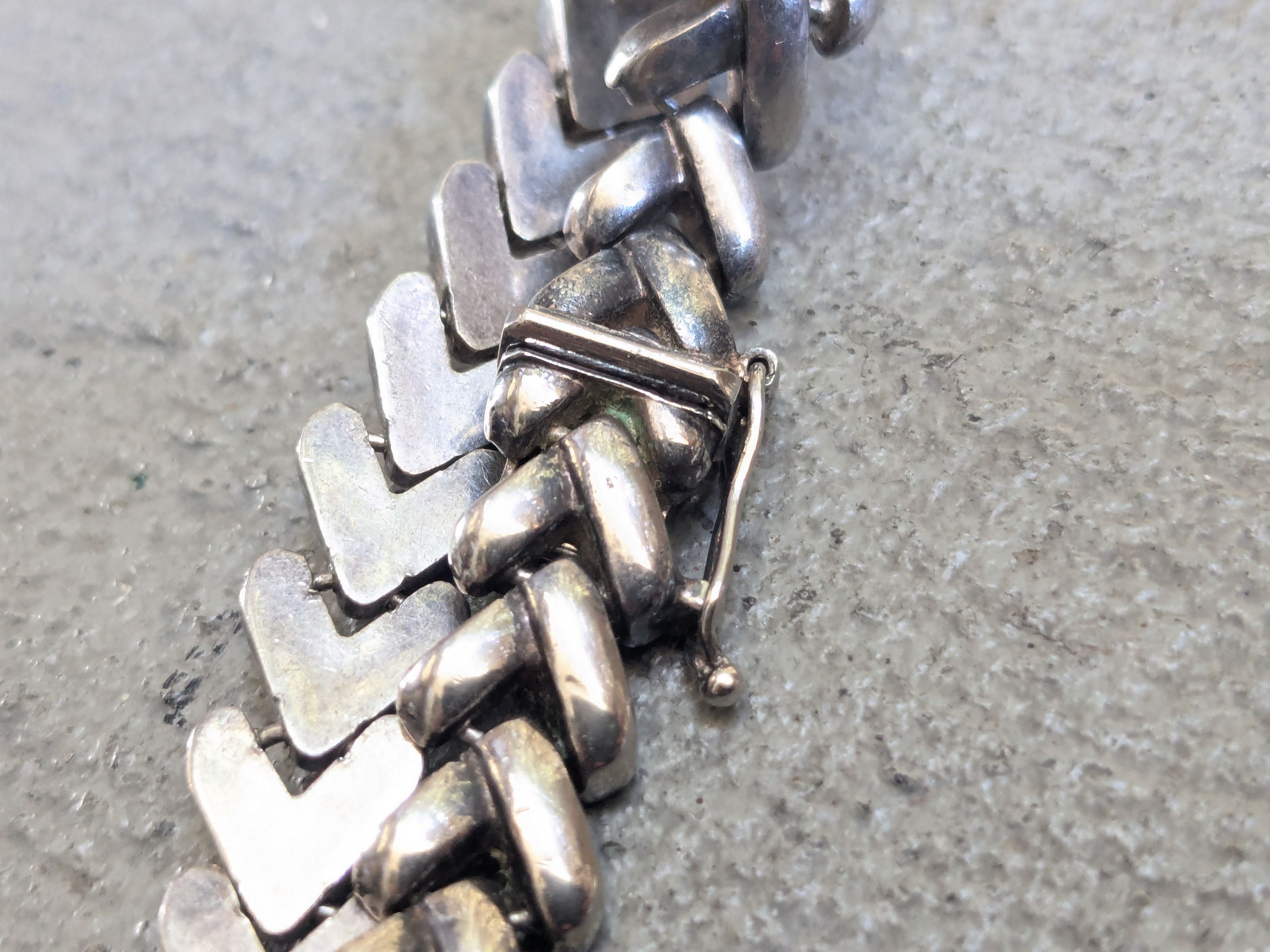 Jewelry Vintage Sterling Silver Tennis Bracelet 7.5" Heart Leaf Link Size ONE SIZE - 9 Thumbnail